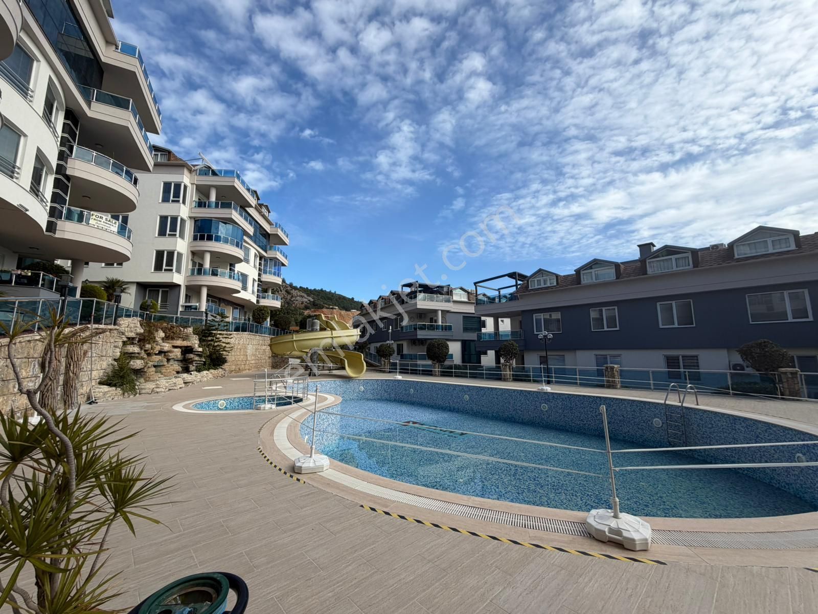 Alanya Dinek'te Kiralık 1+1 Eşyalı Aktiviteli Daire - Görsel 12