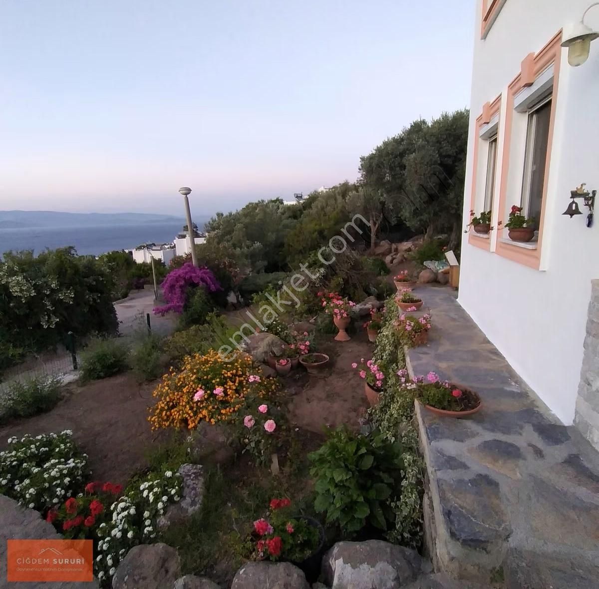 Bodrum Hekimköy Sitesinde 2+1 Geniş Bahçeli Manzaralı Müstakil - Görsel 3