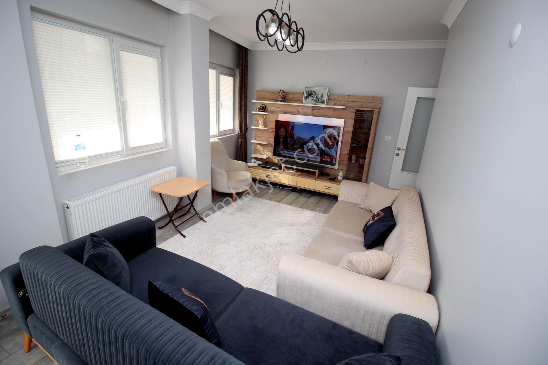 Emre Emlak'tan Süvaride Full Genç Bina'da Ön Cephe Köşe Cephe 2+1 Satılık Daire - Görsel 9