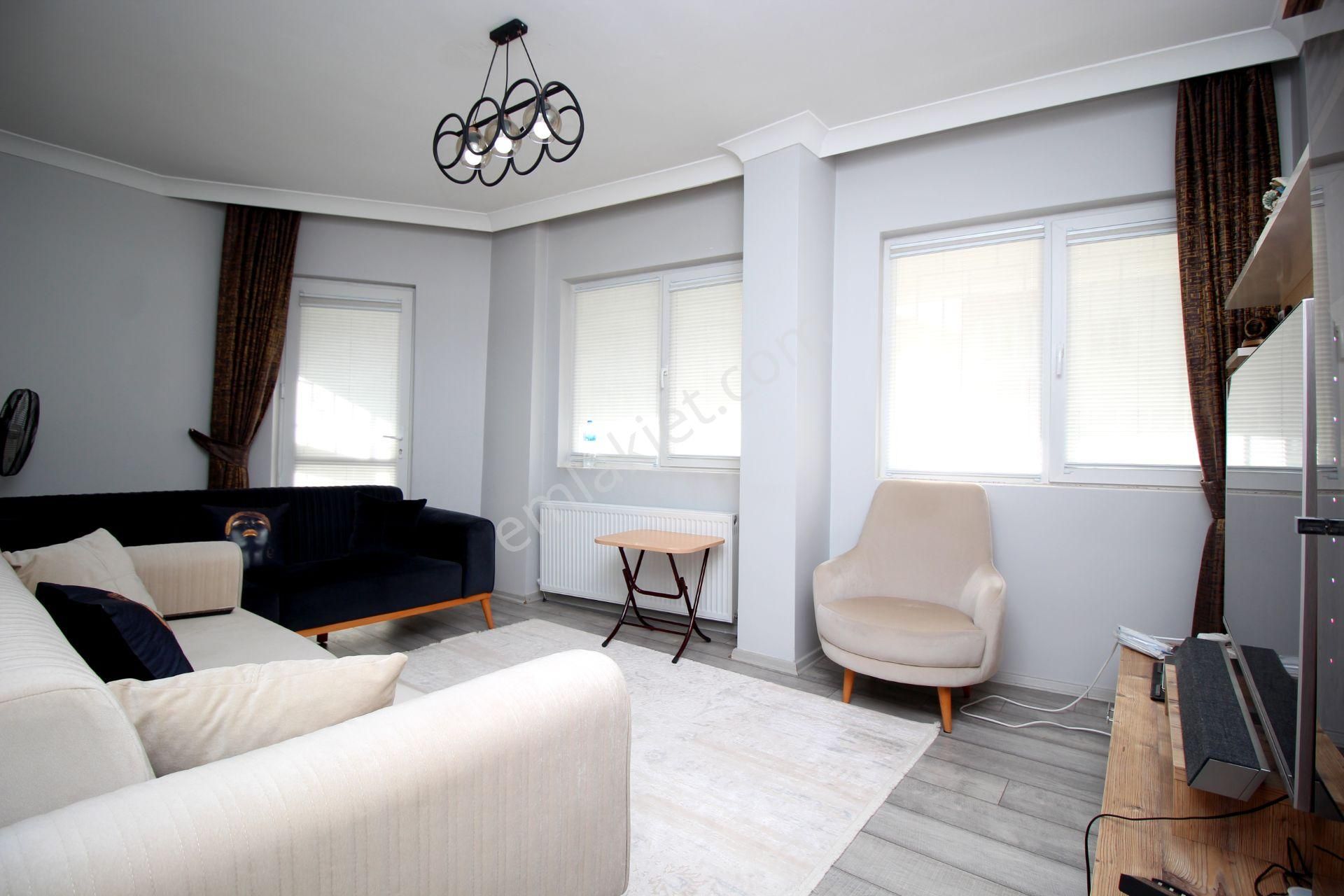 Emre Emlak'tan Süvaride Full Genç Bina'da Ön Cephe Köşe Cephe 2+1 Satılık Daire - Görsel 7