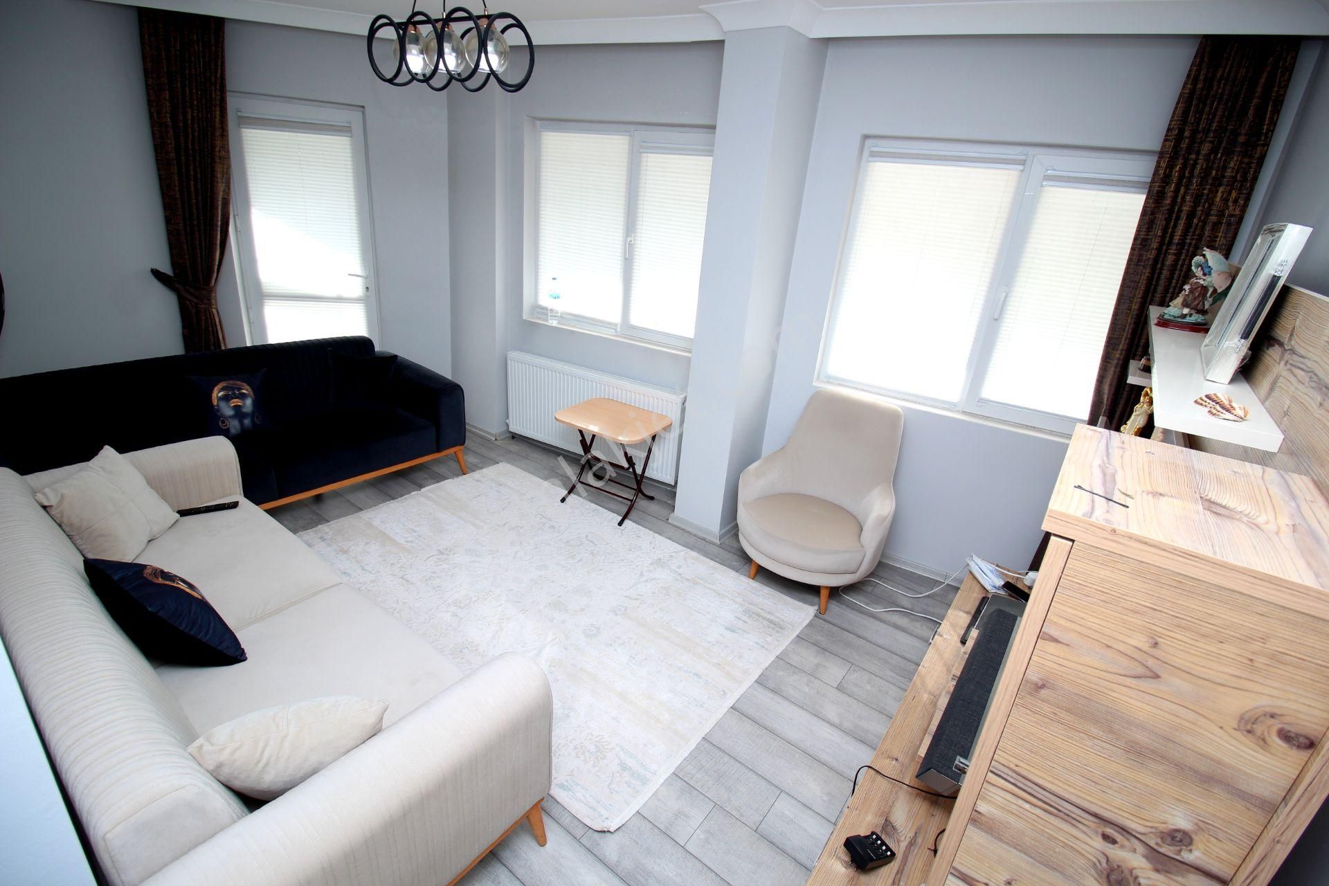 Emre Emlak'tan Süvaride Full Genç Bina'da Ön Cephe Köşe Cephe 2+1 Satılık Daire - Görsel 8