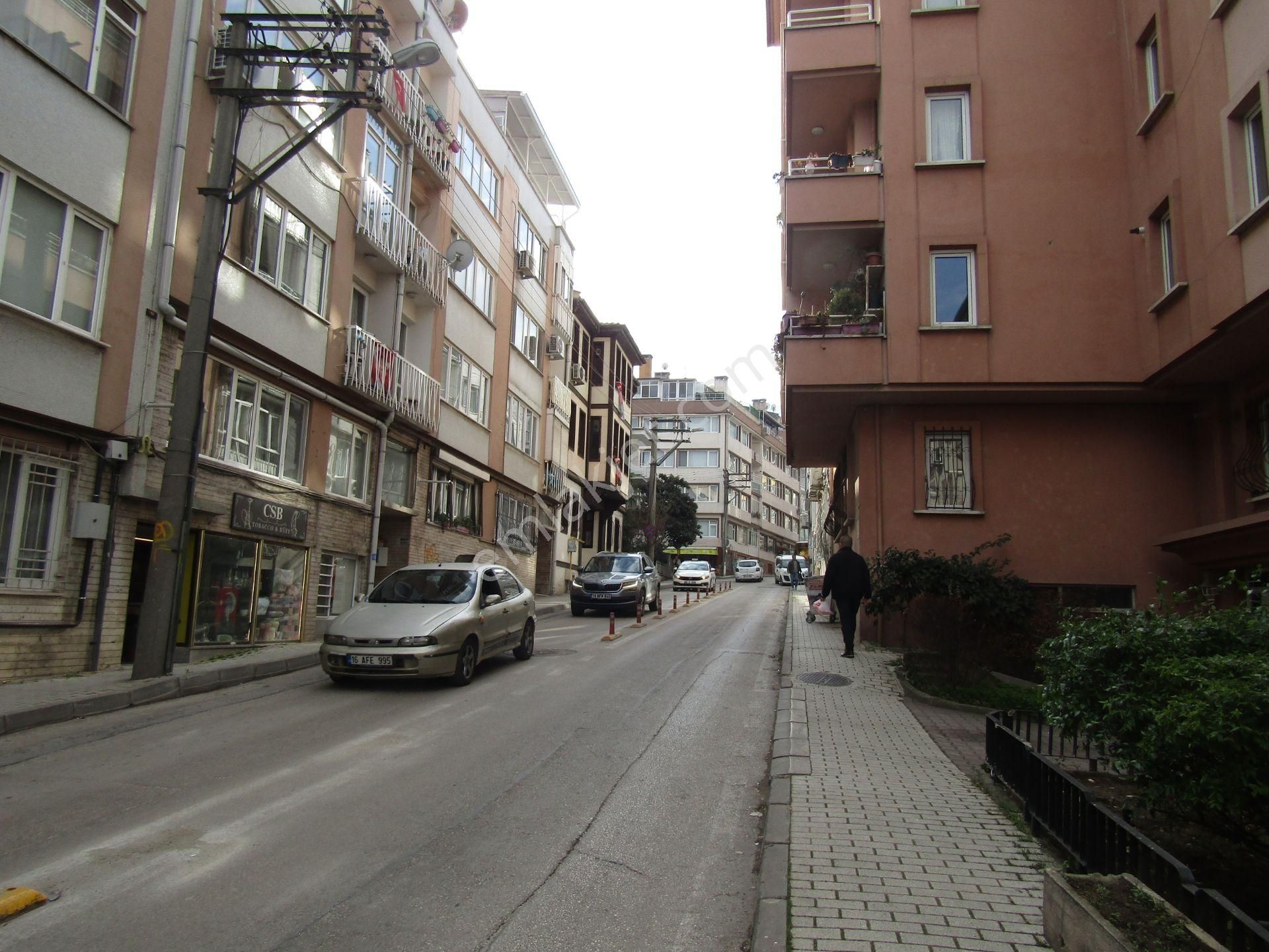 Heykel 3+1 130m2 3.arakat Manzaralı Kiralık Daire 20bintl - Görsel 3