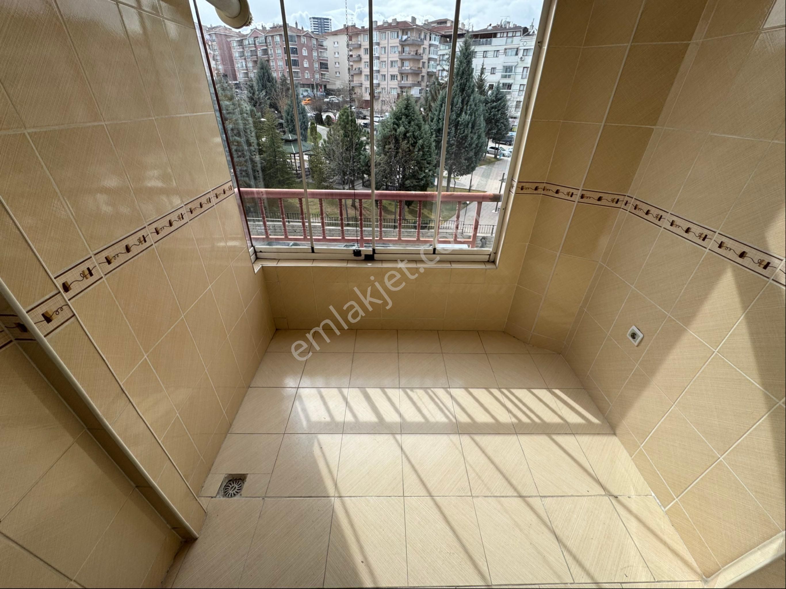 Mareşal Çakmak Mh'de Ebevyn Banyolu Asansörlü 3+1 Satılık Daire - Görsel 7