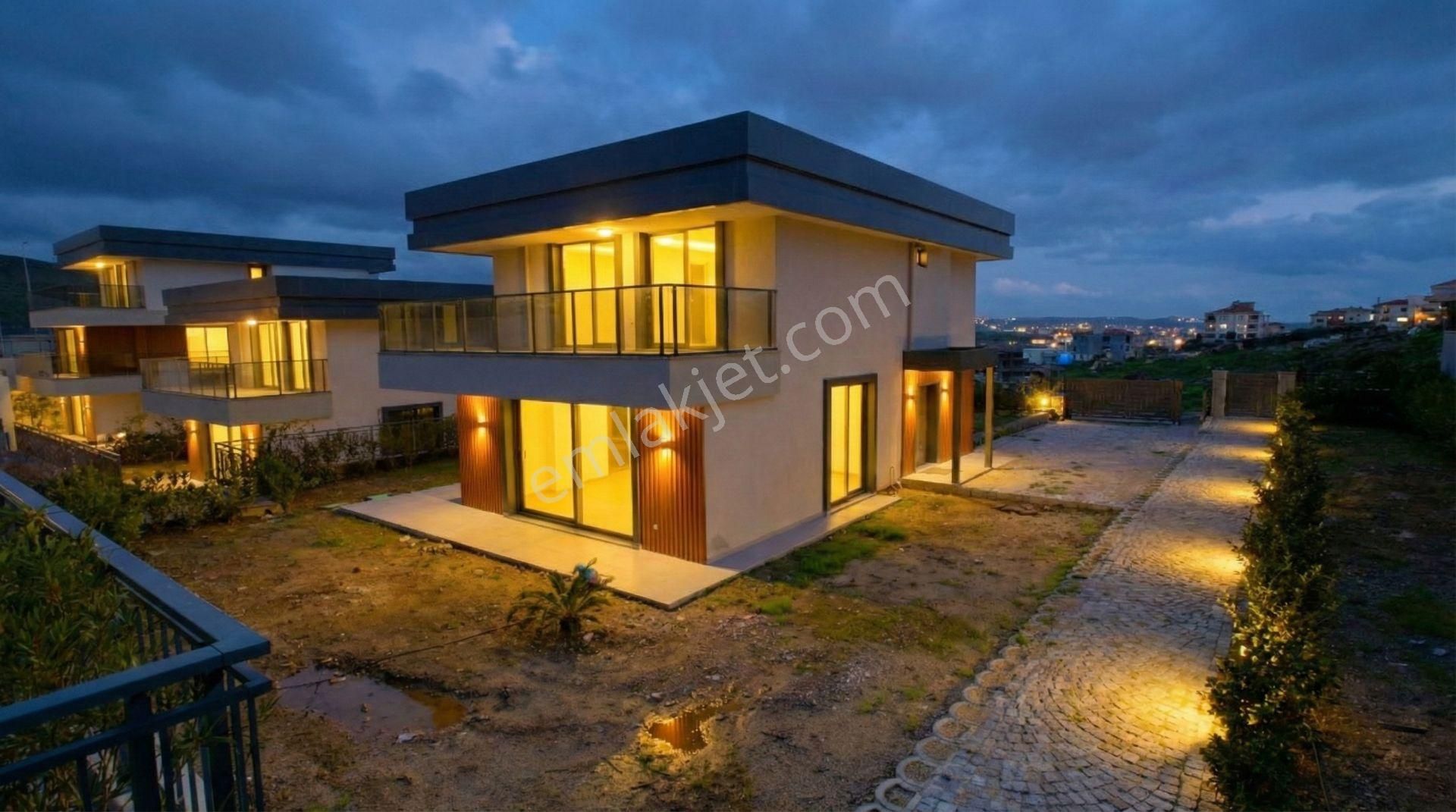 Sseferihisar'da Prestijli Ve Konforlu Satılık Müstakil Lüks Villa - Görsel 22