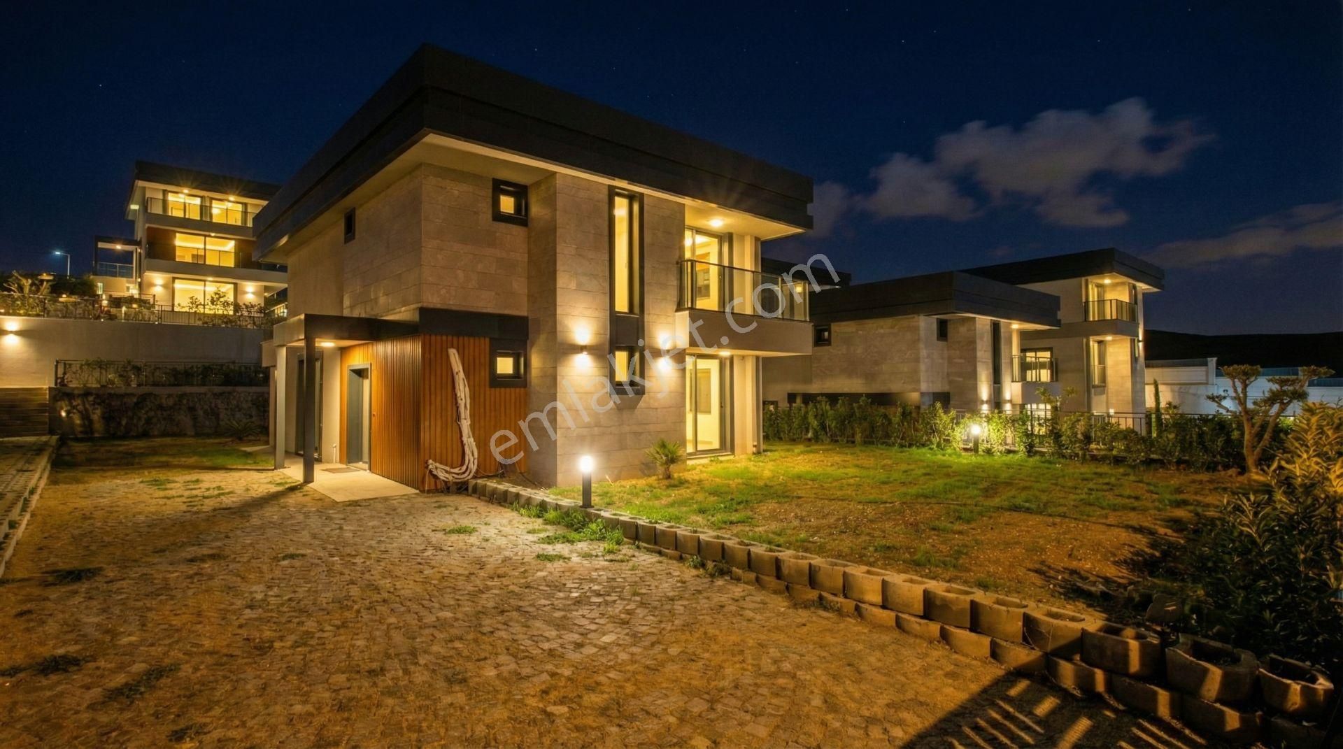 Sseferihisar'da Prestijli Ve Konforlu Satılık Müstakil Lüks Villa - Görsel 19