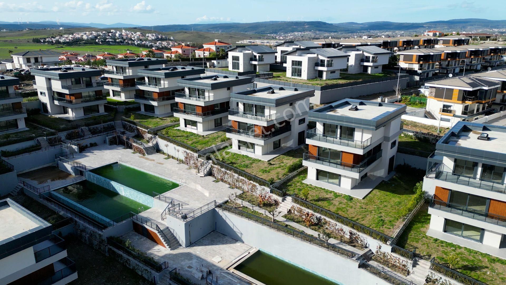 Sseferihisar'da Prestijli Ve Konforlu Satılık Müstakil Lüks Villa - Görsel 9