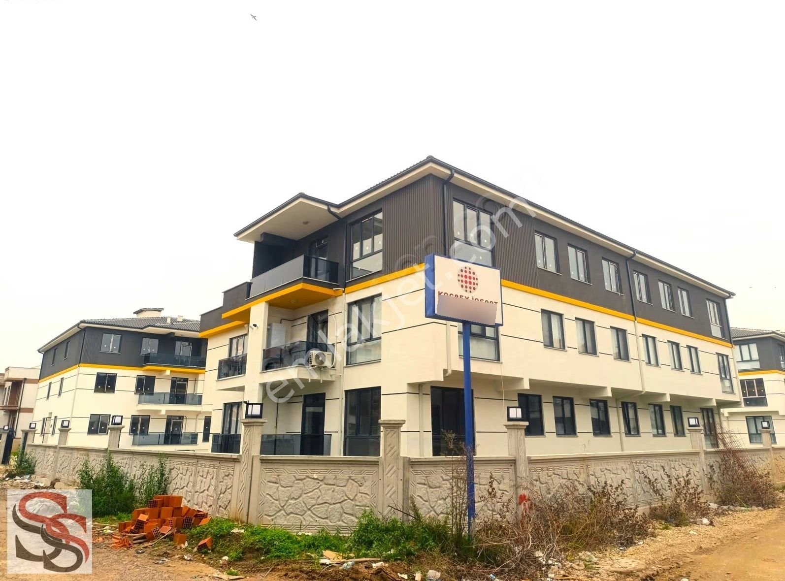 Arifiye Neviye 3. Kat 210 M² Teraslı 3+1 Kullanışlı Sıfır Daire