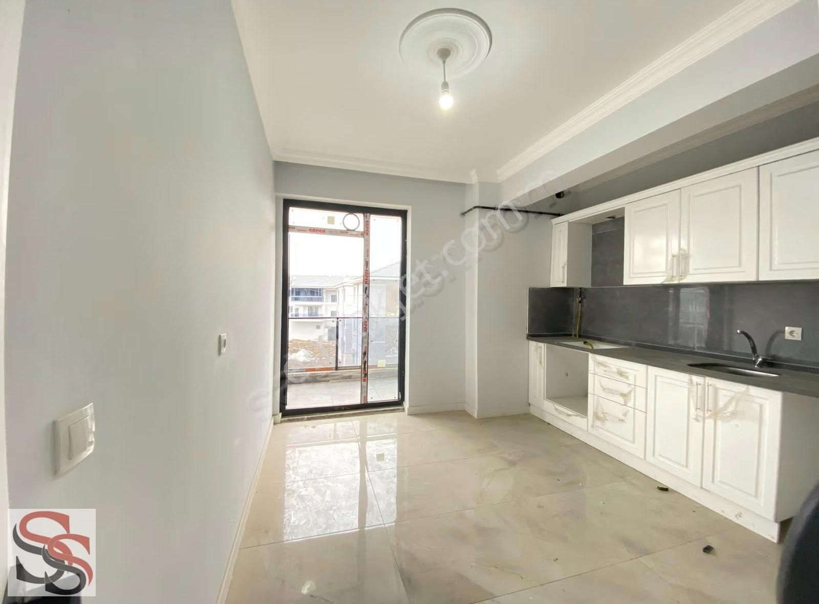 Arifiye Neviye 3. Kat 210 M² Teraslı 3+1 Kullanışlı Sıfır Daire - Görsel 10