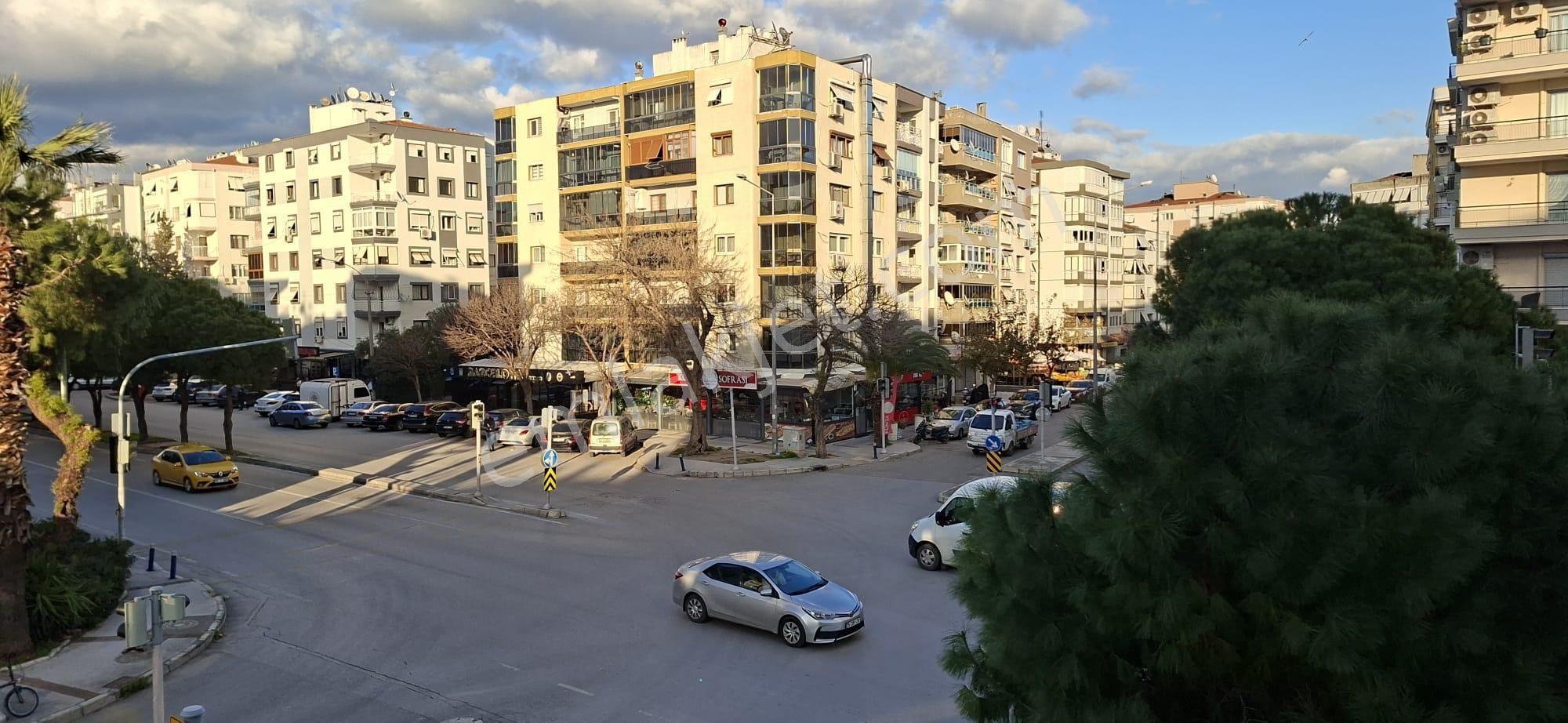 Bahriyeüçok Bulvarı'nda Asansörlü 3+1 Kiralık Daire - Görsel 33