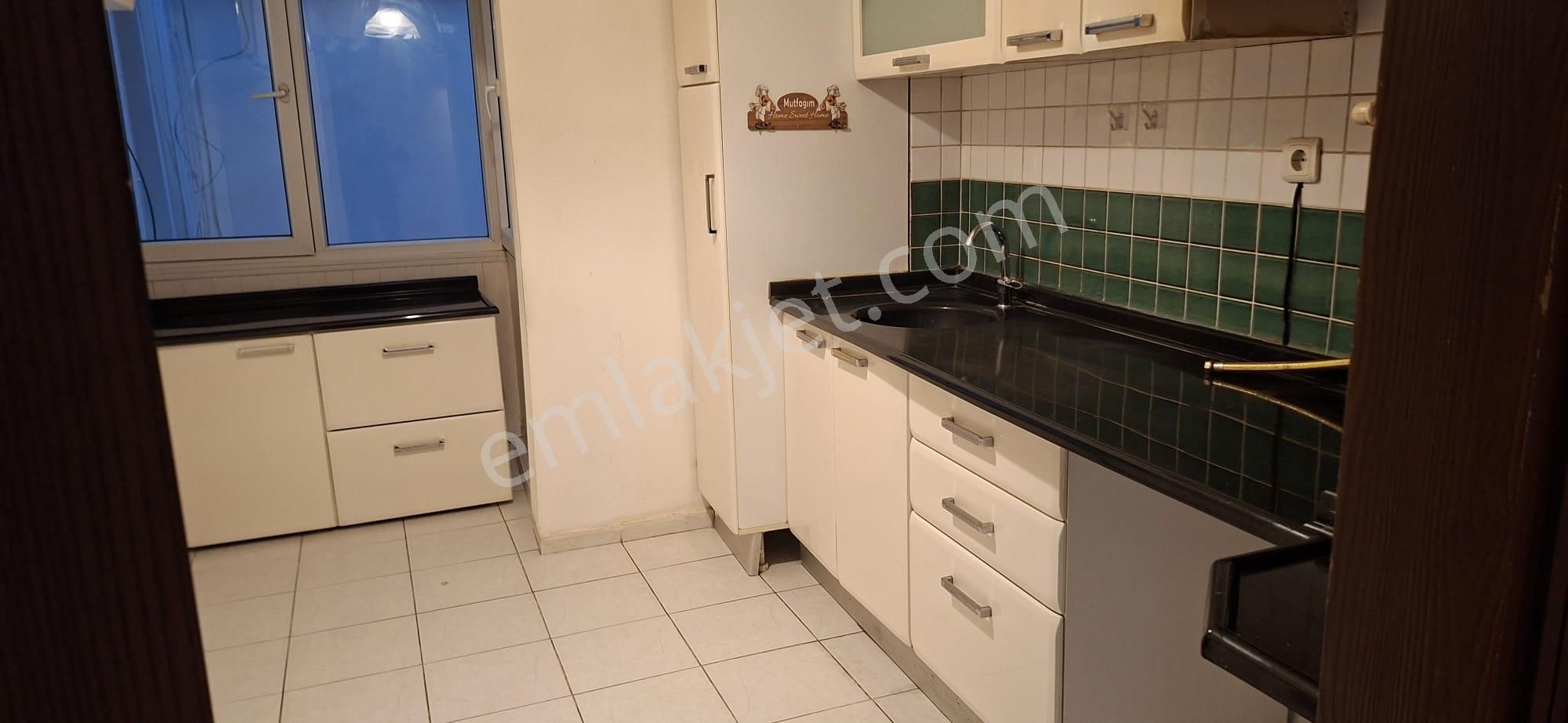 Bahriyeüçok Bulvarı'nda Asansörlü 3+1 Kiralık Daire - Görsel 5