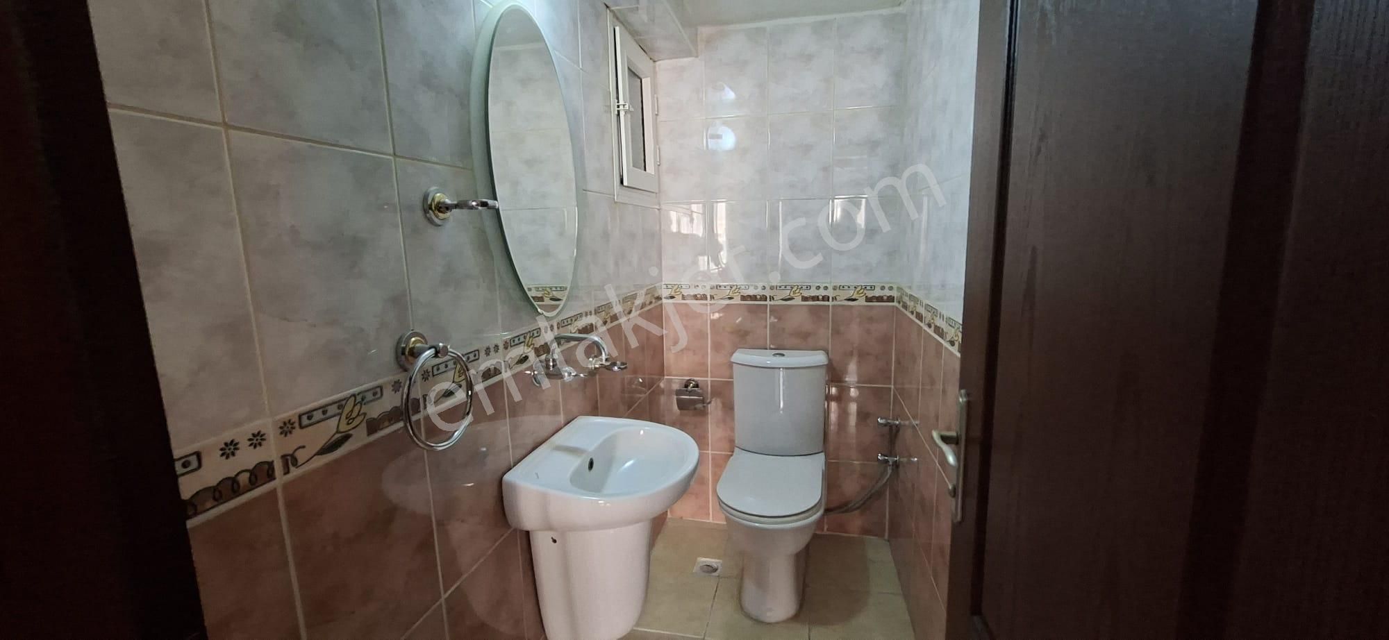 Bahriyeüçok Bulvarı'nda Asansörlü 3+1 Kiralık Daire - Görsel 30