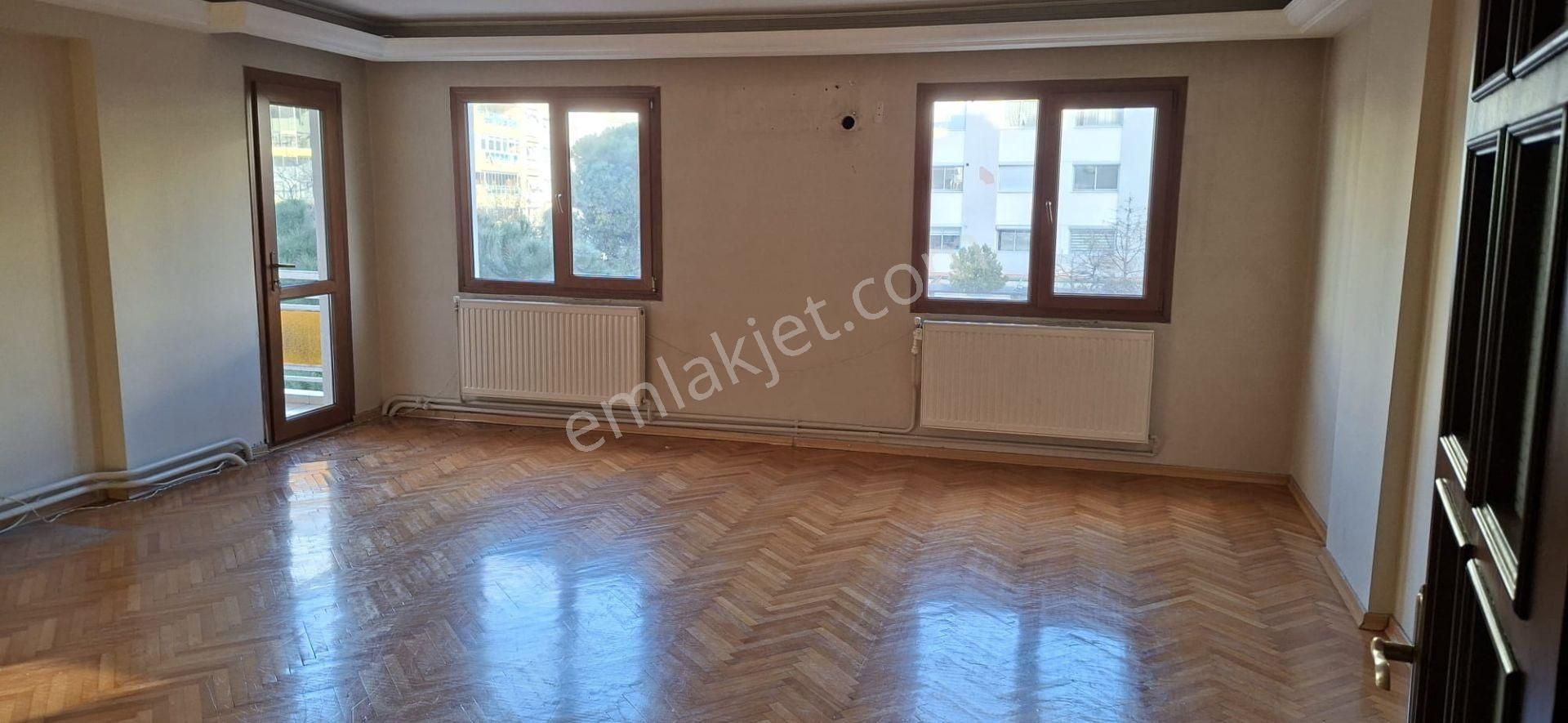 Bahriyeüçok Bulvarı'nda Asansörlü 3+1 Kiralık Daire - Görsel 7