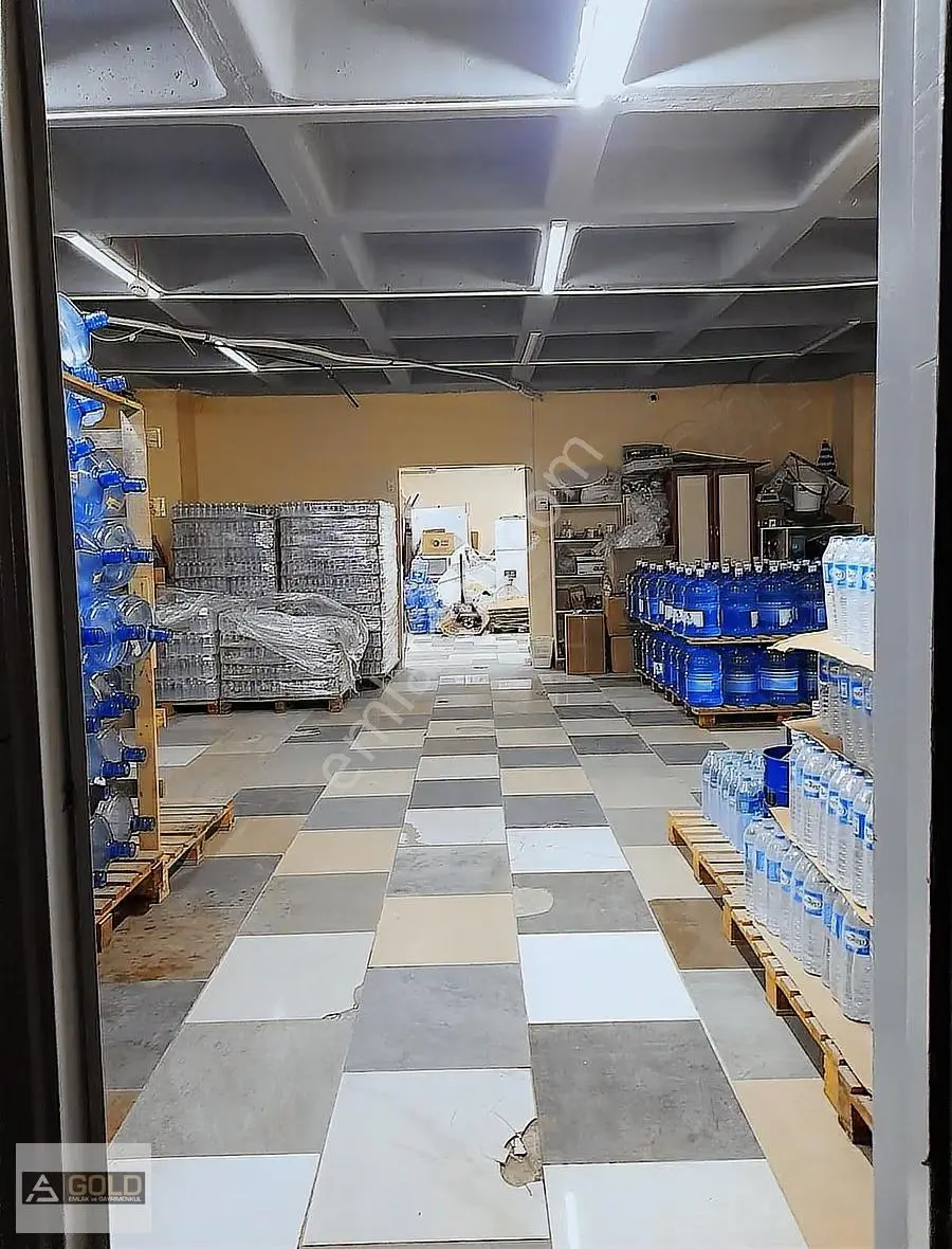 Bahçekent Ticaret Merkezinde Devren Kiralık Su Bayii(200 M2)