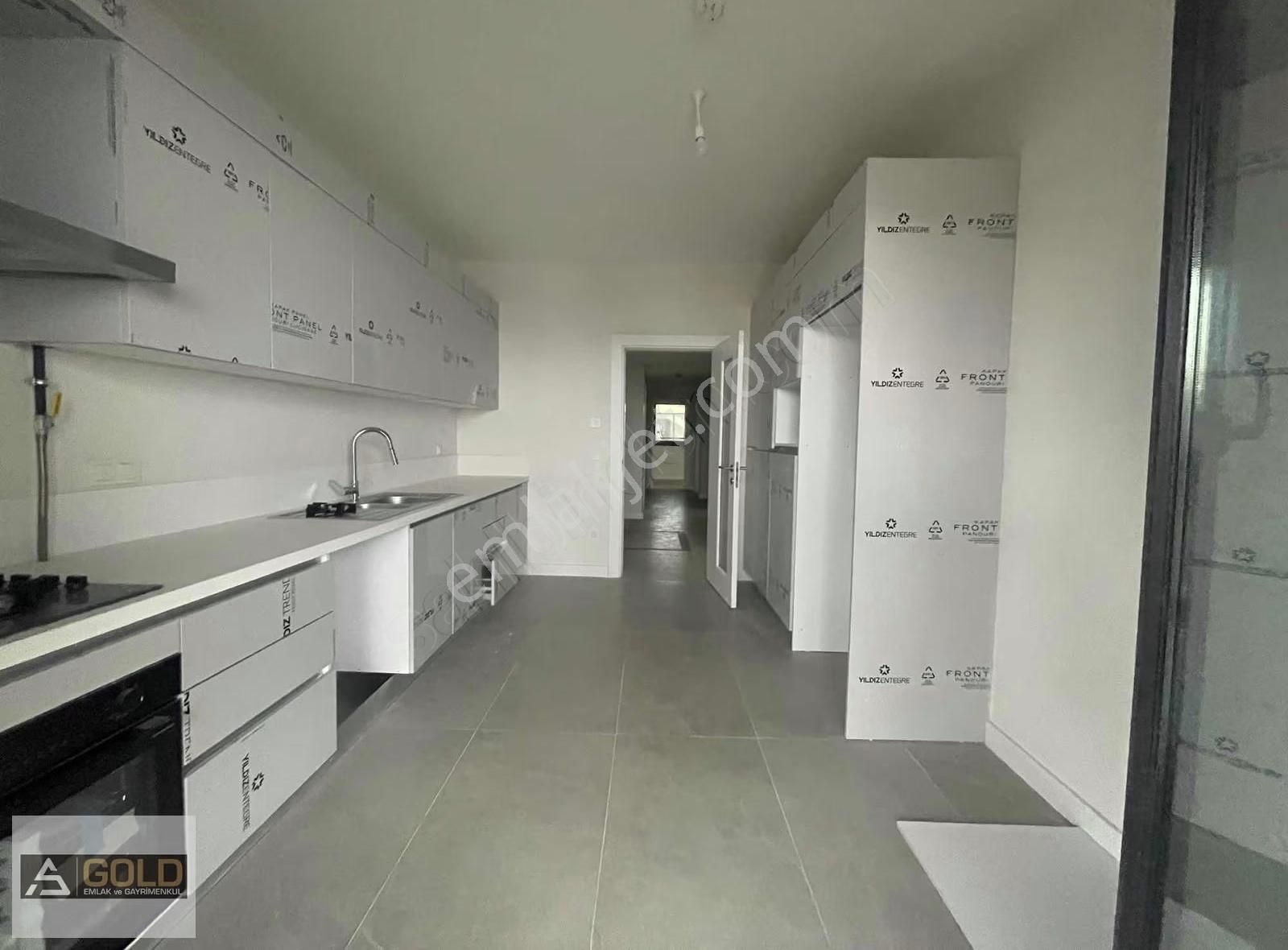 Bahçeşehir Vadi Evleri 235m2 4+1 Önü Full Açık Az Katlı Güncel - Görsel 3