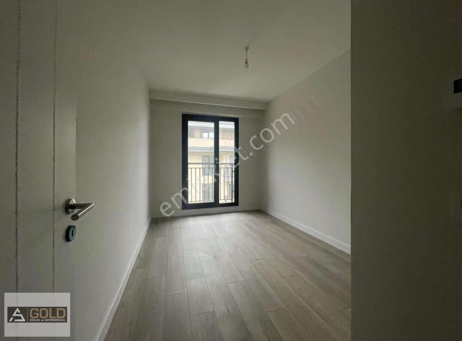 Bahçeşehir Vadi Evleri 235m2 4+1 Önü Full Açık Az Katlı Güncel - Görsel 6