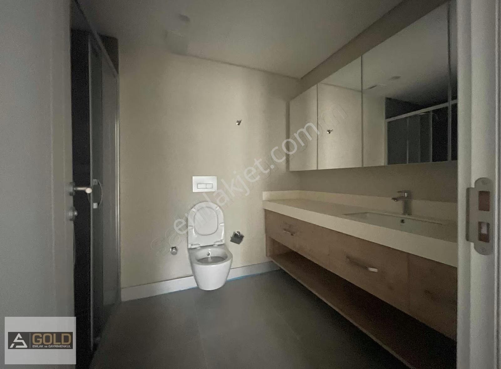 Bahçeşehir Vadi Evleri 235m2 4+1 Önü Full Açık Az Katlı Güncel - Görsel 4