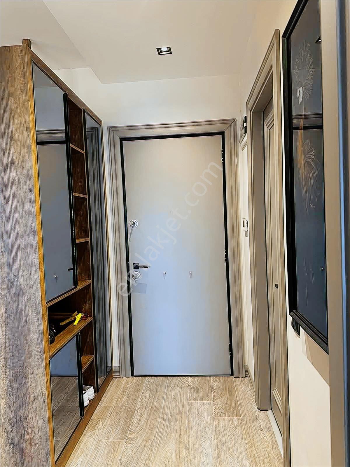 Mezitlinin En Güzel Yerinde Deniz Manzaralı Lüx 1+1 - Görsel 24