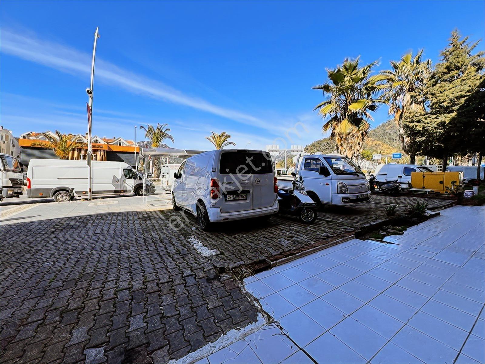 Marmaris Merkez'de Asma Katlı Kiralık 80 M2 Dükkan - Görsel 11