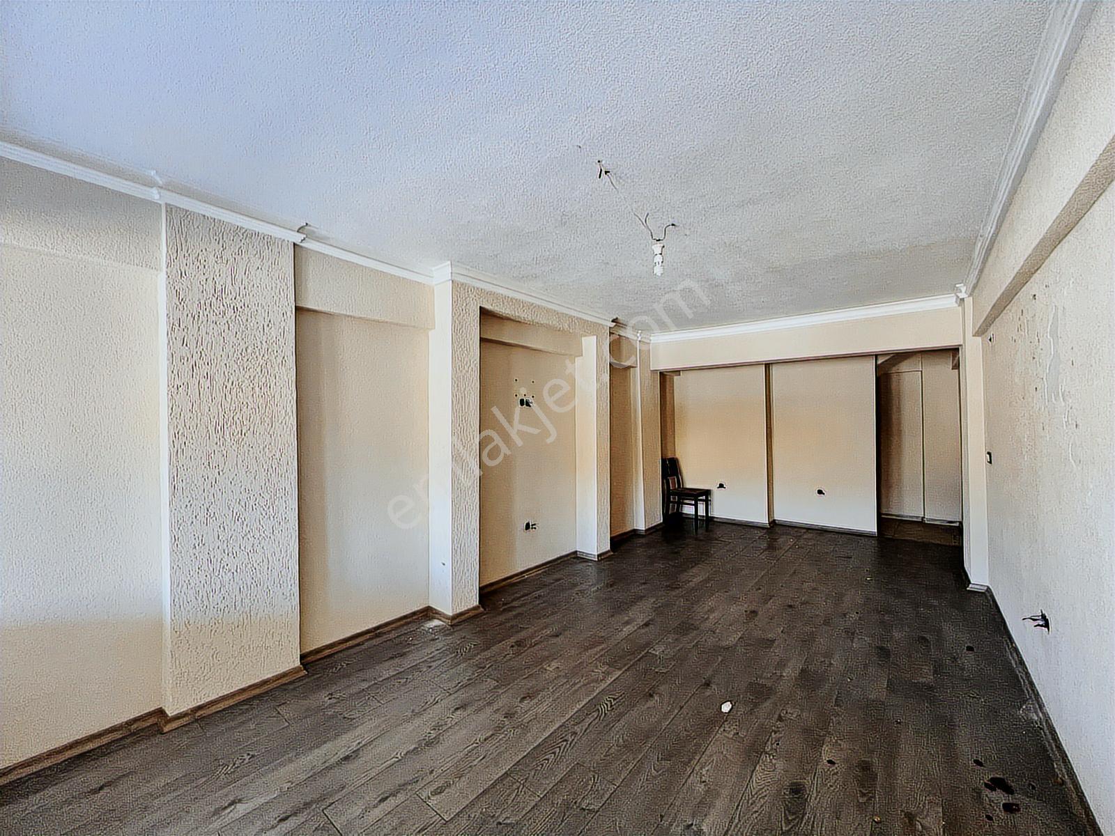 Marmaris Merkez'de Asma Katlı Kiralık 80 M2 Dükkan - Görsel 17