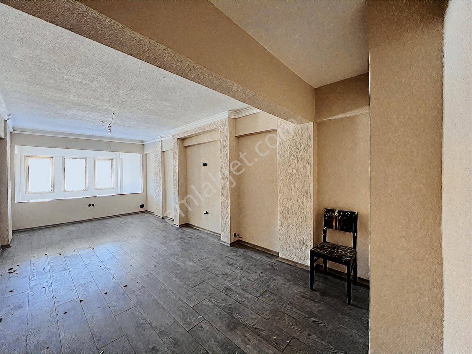 Marmaris Merkez'de Asma Katlı Kiralık 80 M2 Dükkan - Görsel 8