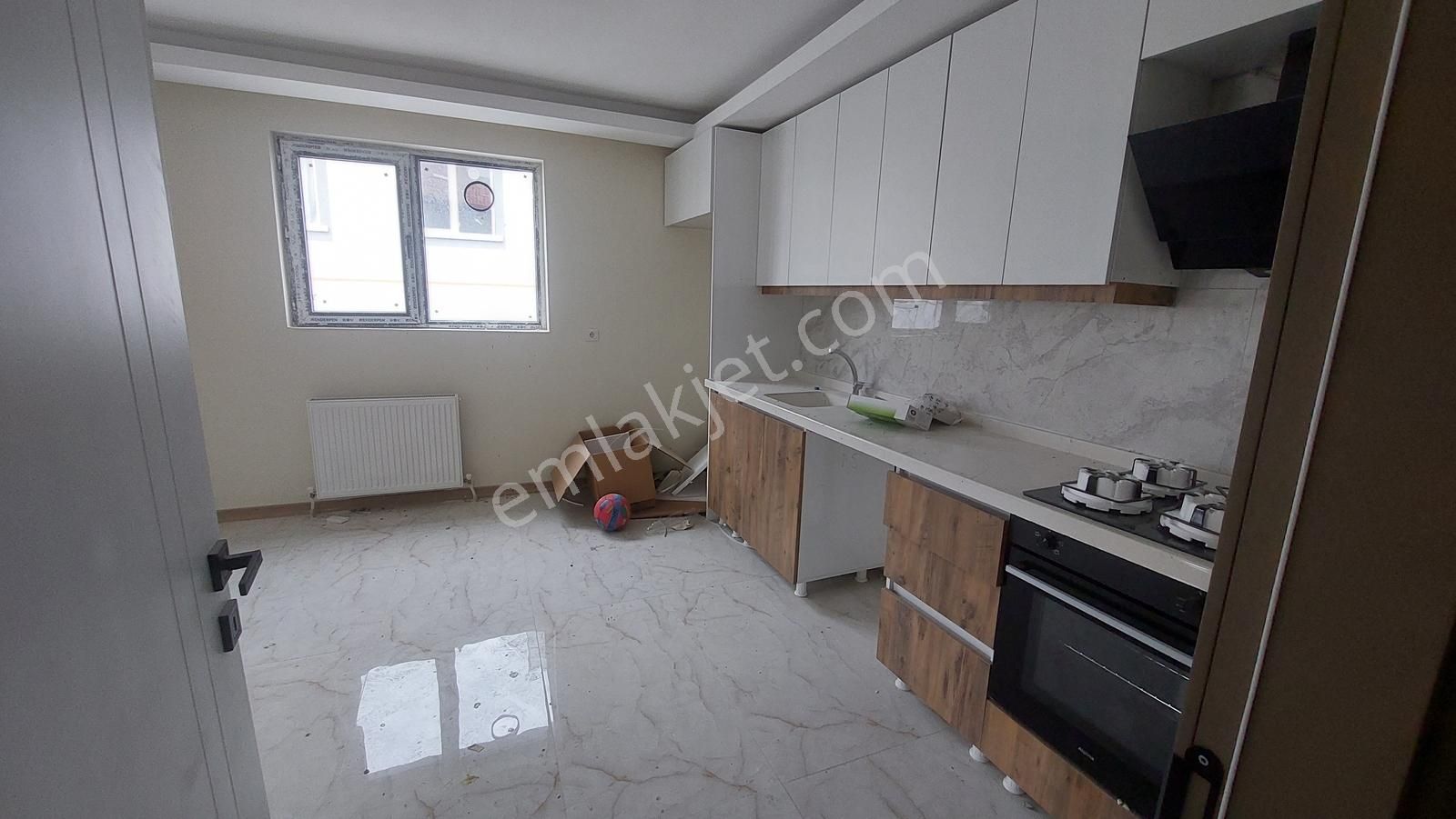 Sincan Yenikent Sıfır Bina 3+1 Ara Kat Asansörlü Kiralık Daire - Görsel 2