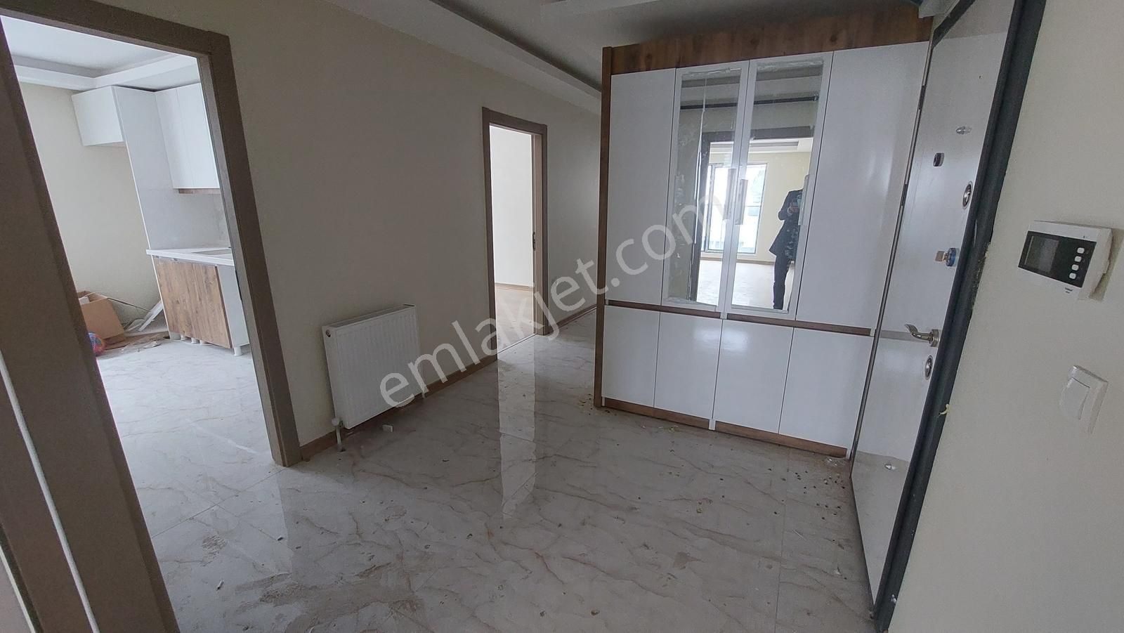 Sincan Yenikent Sıfır Bina 3+1 Ara Kat Asansörlü Kiralık Daire - Görsel 3