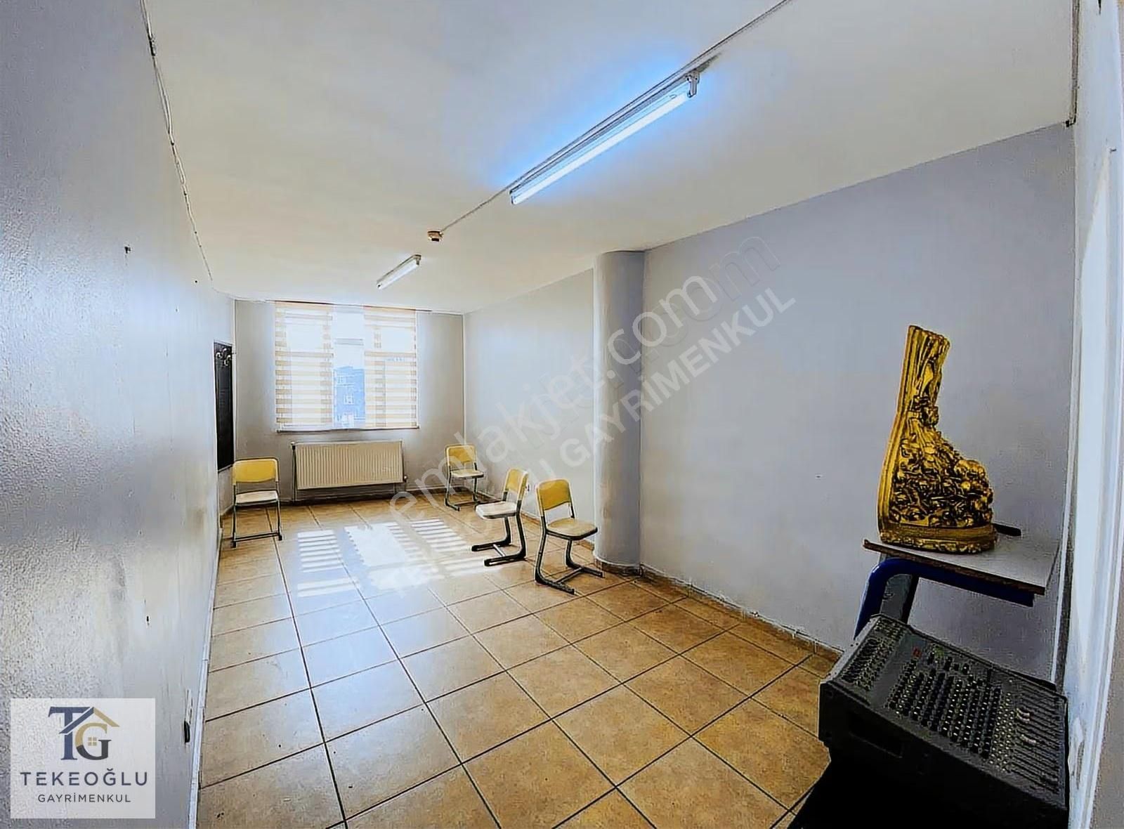 375 M2prestijli İş Merkezinde Yüksek Yaya Sirkülasyonu Zirve - Görsel 3