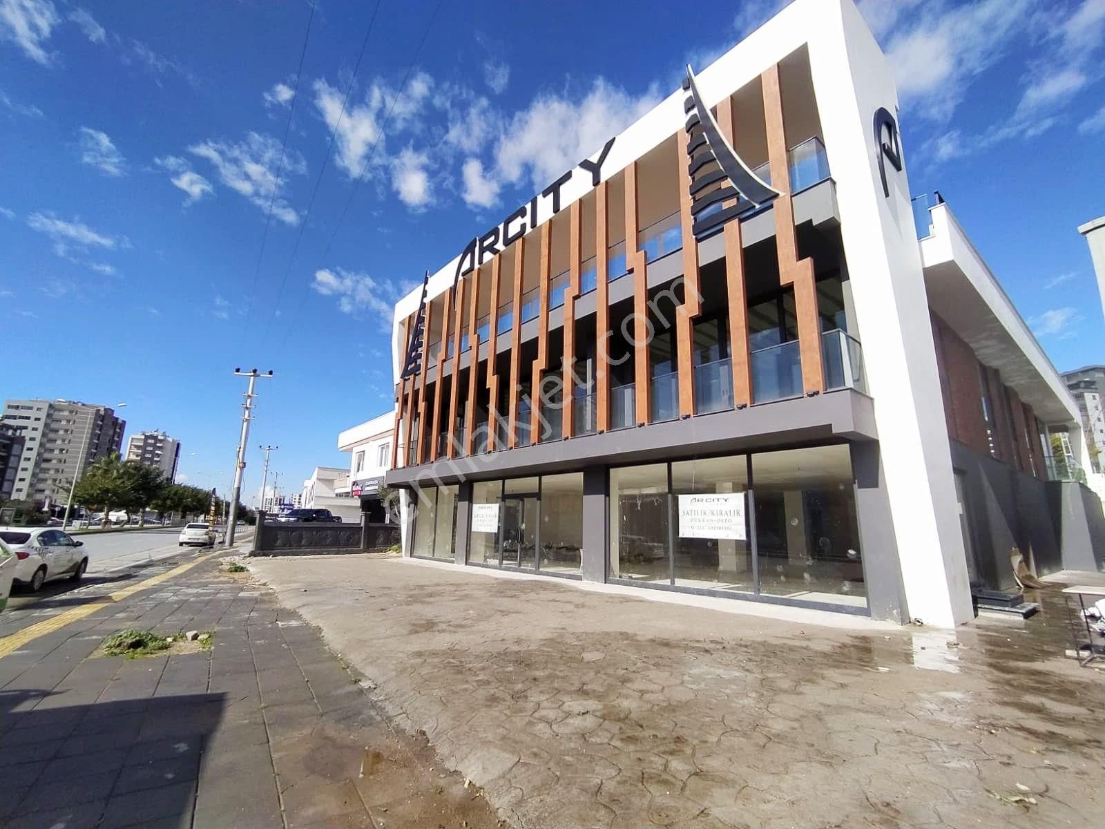 ░arcıty░den 3. Çevre Yoluna Sıfır Dükkan+depo 750 M2 (400+350)