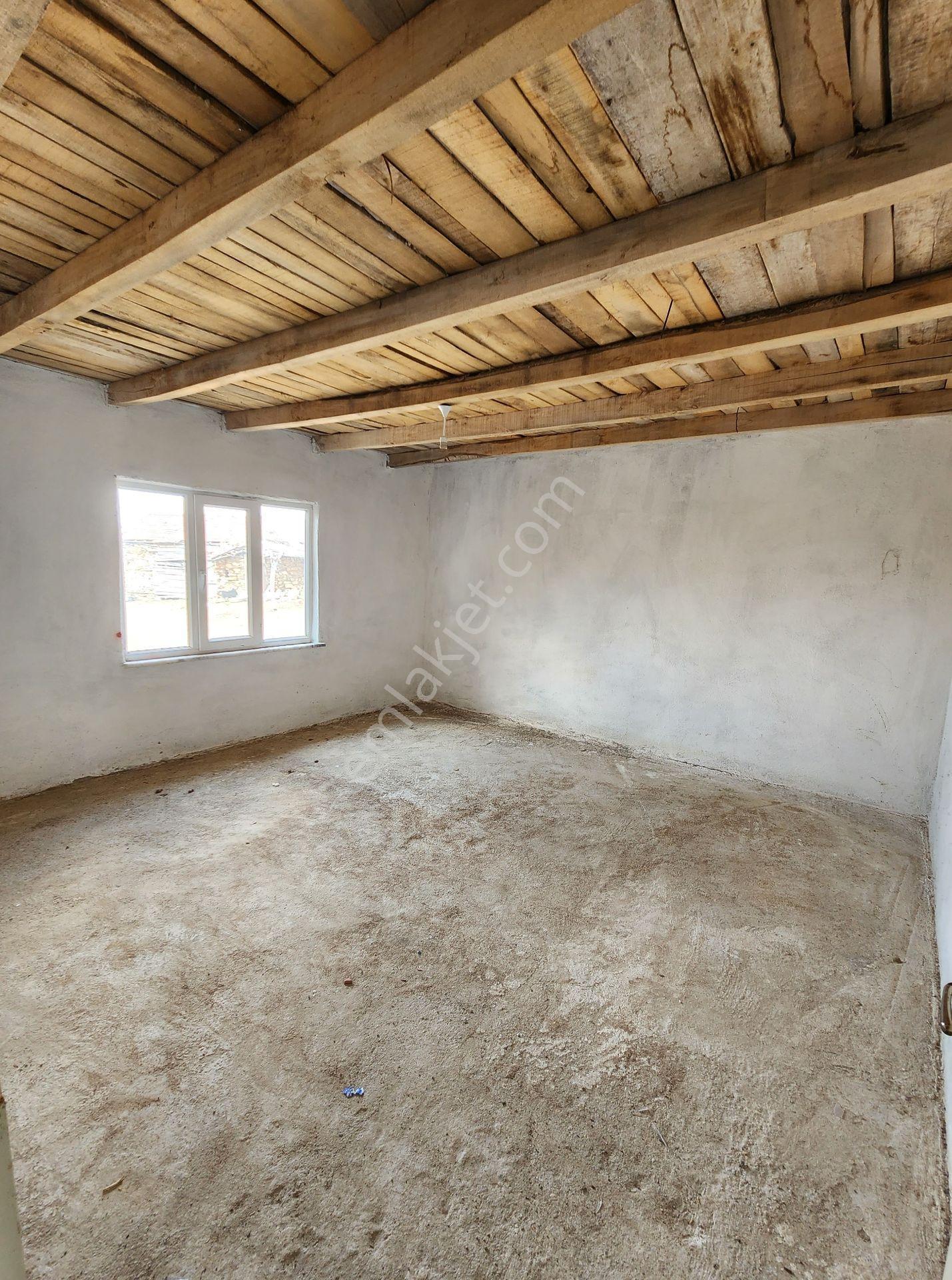 Kütahya Altıntas 1 Tane Yenı Ev 1 Tane Ahır 1051 M2 Imarlı Arsa - Görsel 21