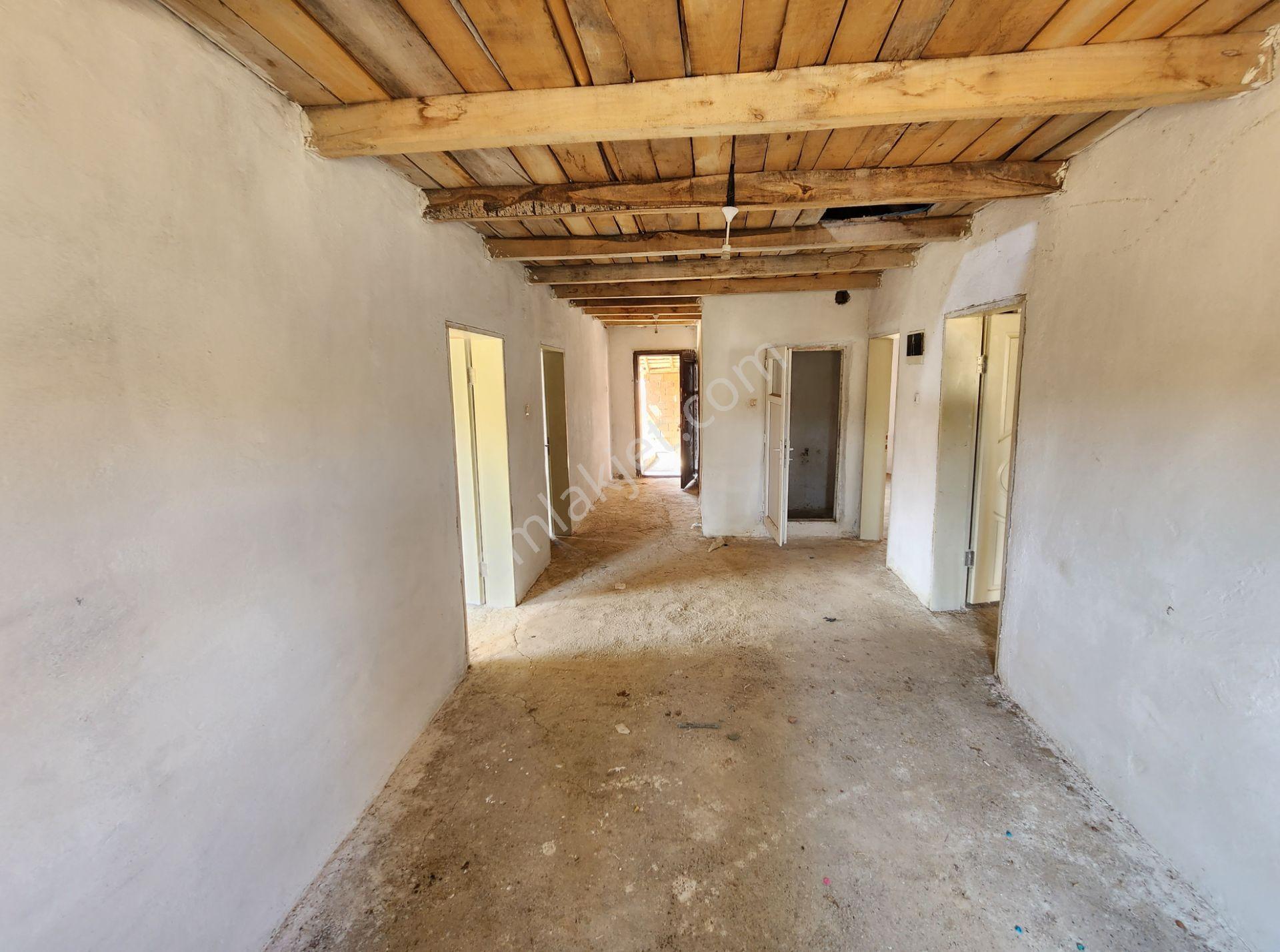 Kütahya Altıntas 1 Tane Yenı Ev 1 Tane Ahır 1051 M2 Imarlı Arsa - Görsel 18