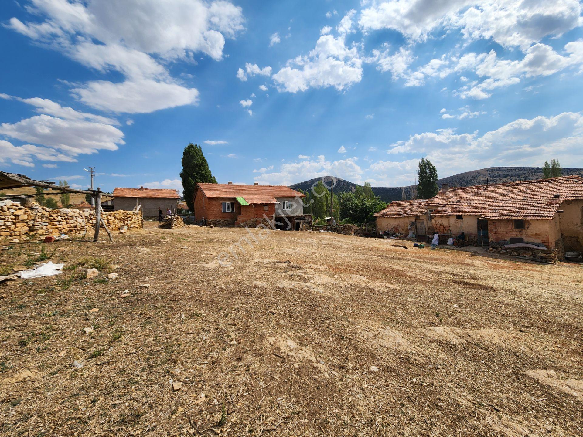 Kütahya Altıntas 1 Tane Yenı Ev 1 Tane Ahır 1051 M2 Imarlı Arsa - Görsel 11