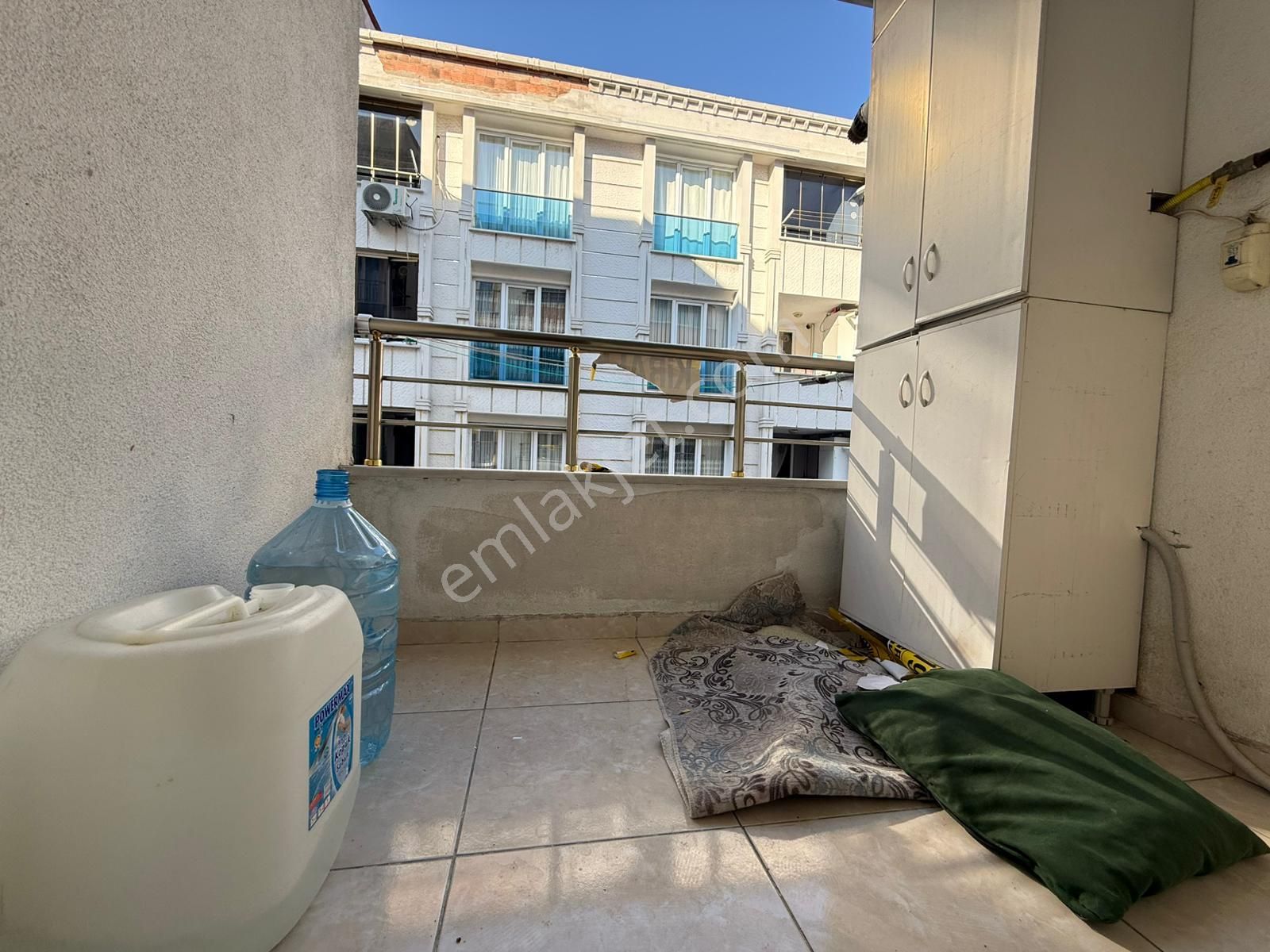 Metrobüse Yakın 3+1 Kiralık Daire Yeni Bina Çift Cephe Geniş M2! - Görsel 4