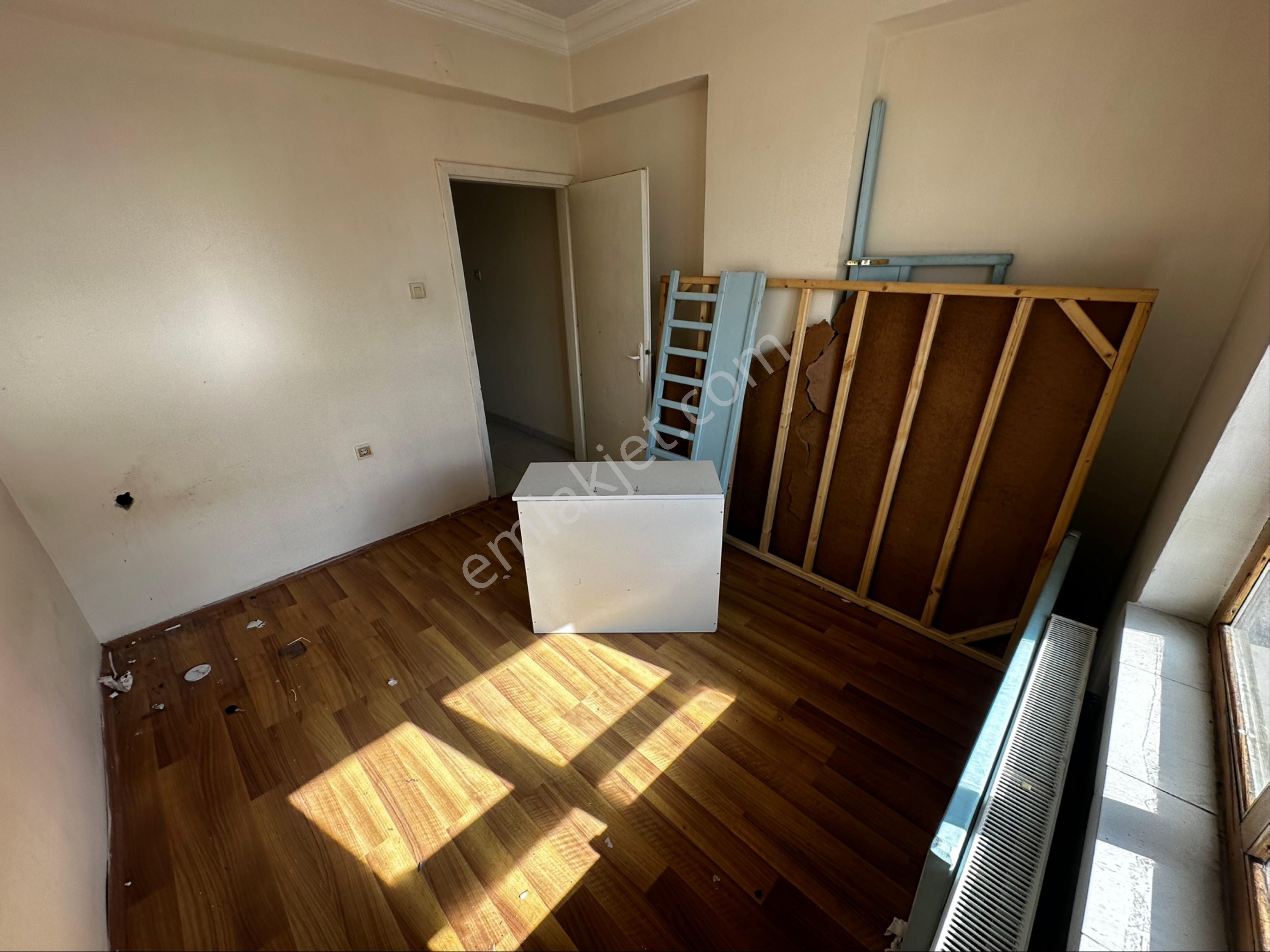 Kanunide Cadde Yakını 3+1 Kiralık Daire - Görsel 19