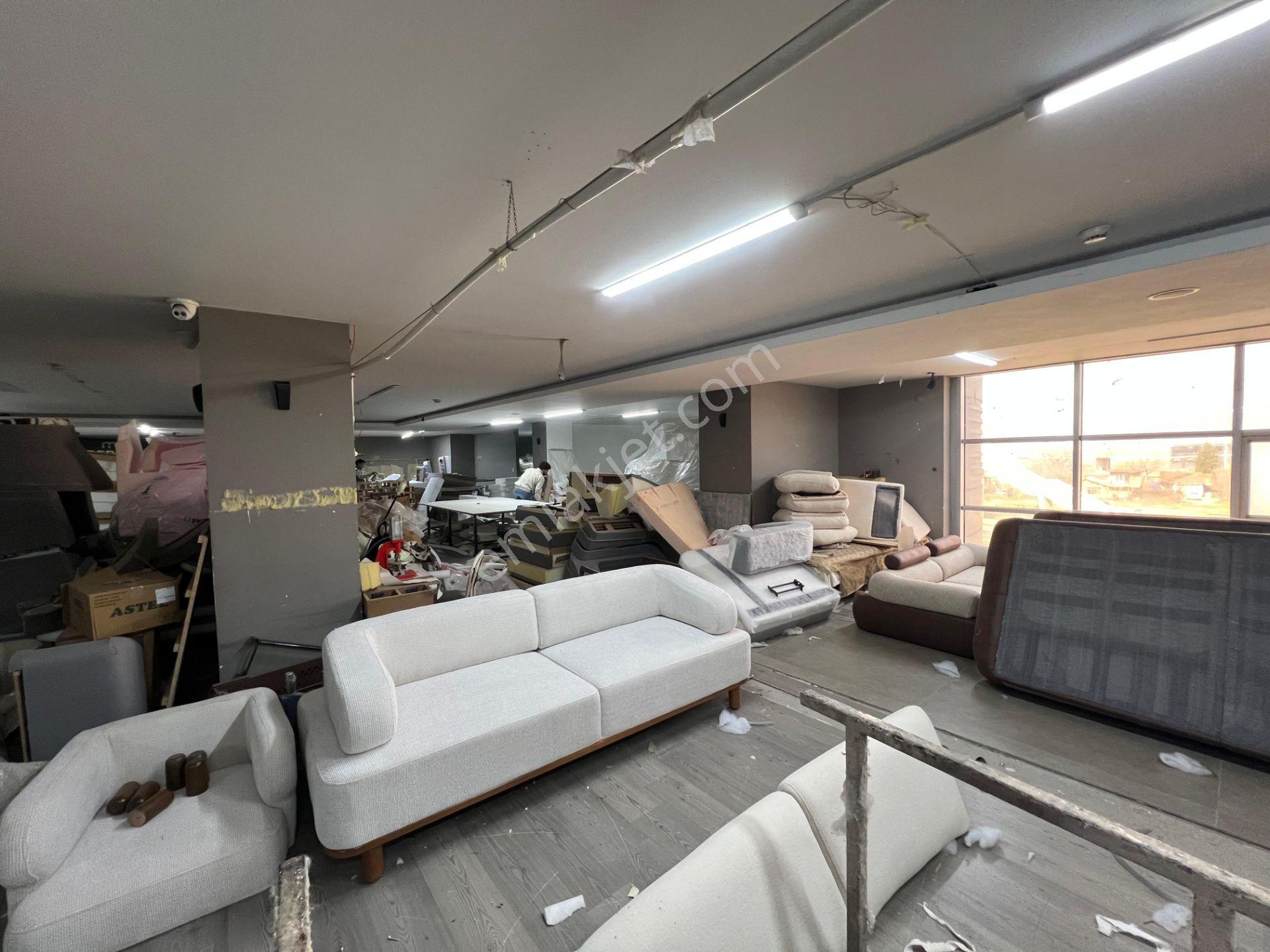 Roma' Dan Bursa Yoluna Cephe Kiralık Fabrika - Görsel 13