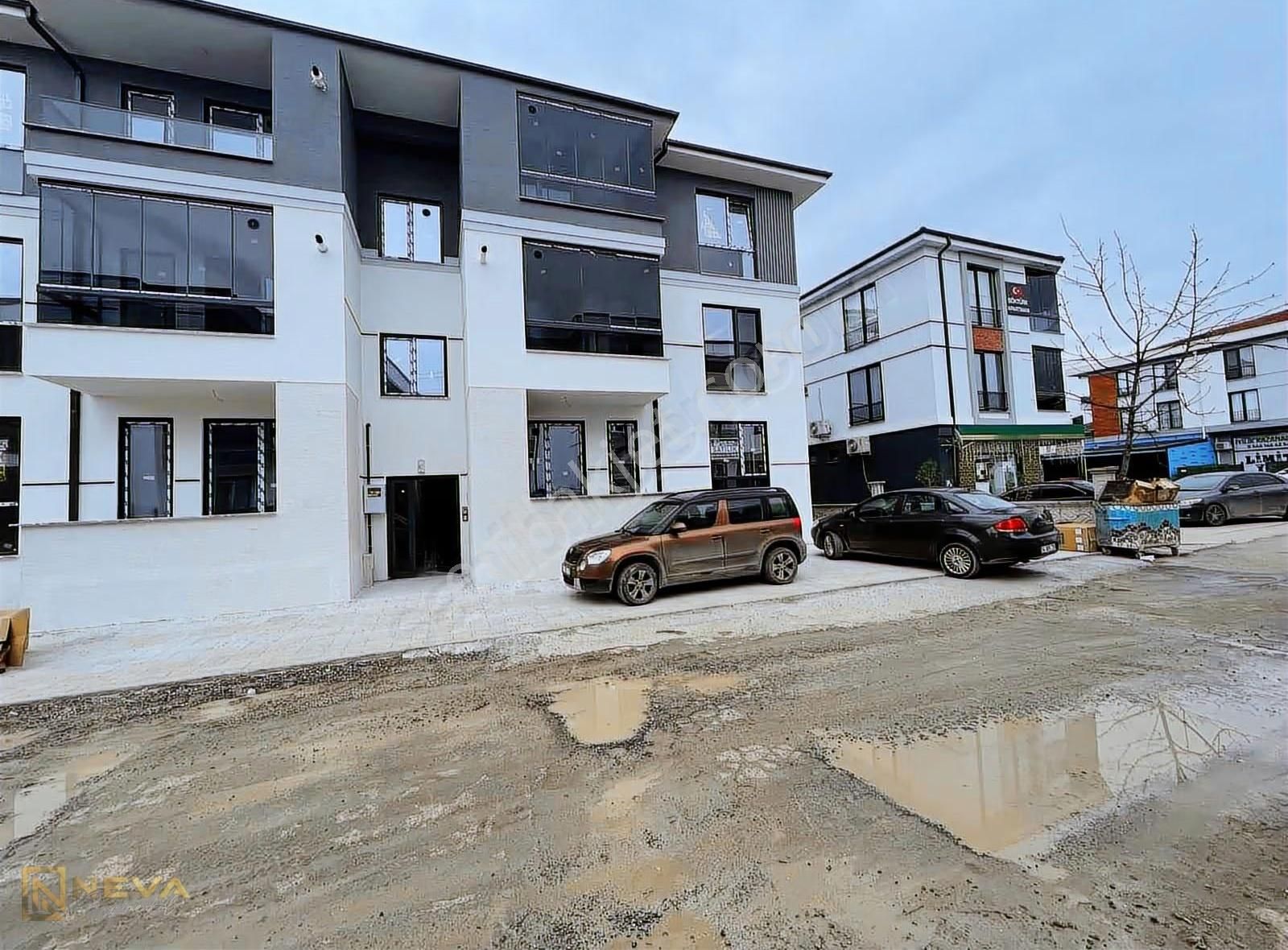 Serdivan Yazlık'ta Satılık 3+1 Daire