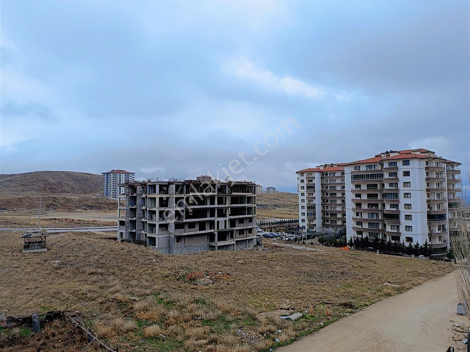 111'den Geniş Ve Kullanışlı Lüks 3+1 Kiralık Daire - Görsel 3