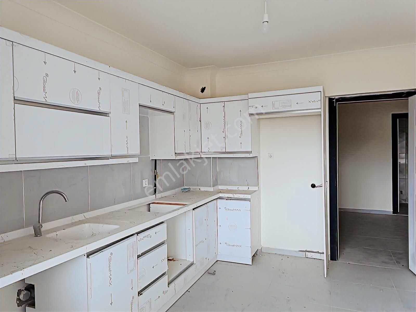111'den Geniş Ve Kullanışlı Lüks 3+1 Kiralık Daire - Görsel 8