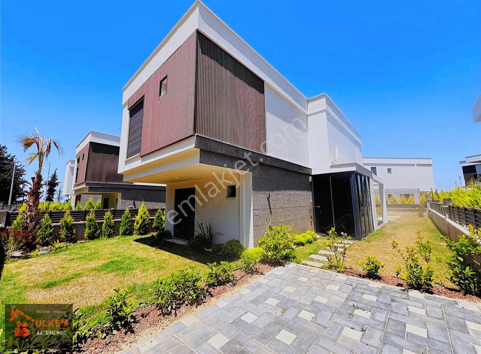 Kuşadası Satılık Tek Müstakil Özel Havuzlu Ultra Lüks Villa - Görsel 10