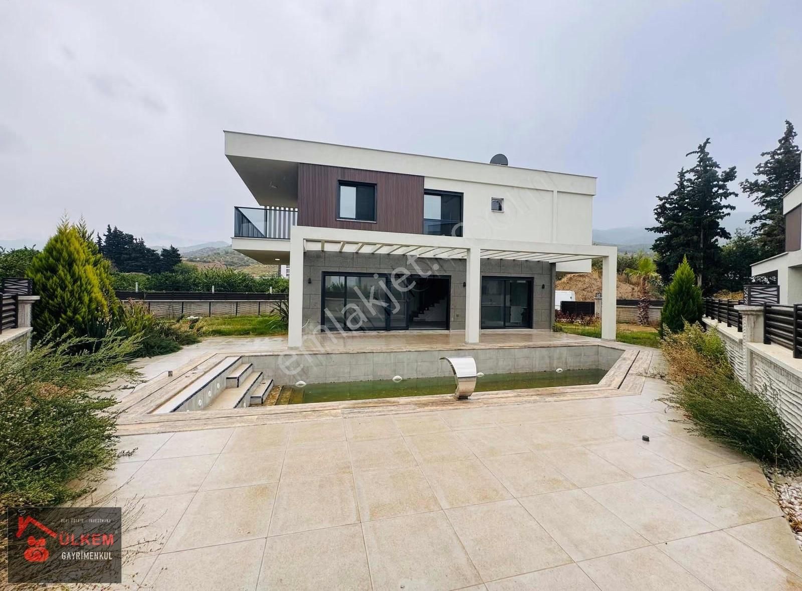 Kuşadası Satılık Tek Müstakil Özel Havuzlu Ultra Lüks Villa - Görsel 5