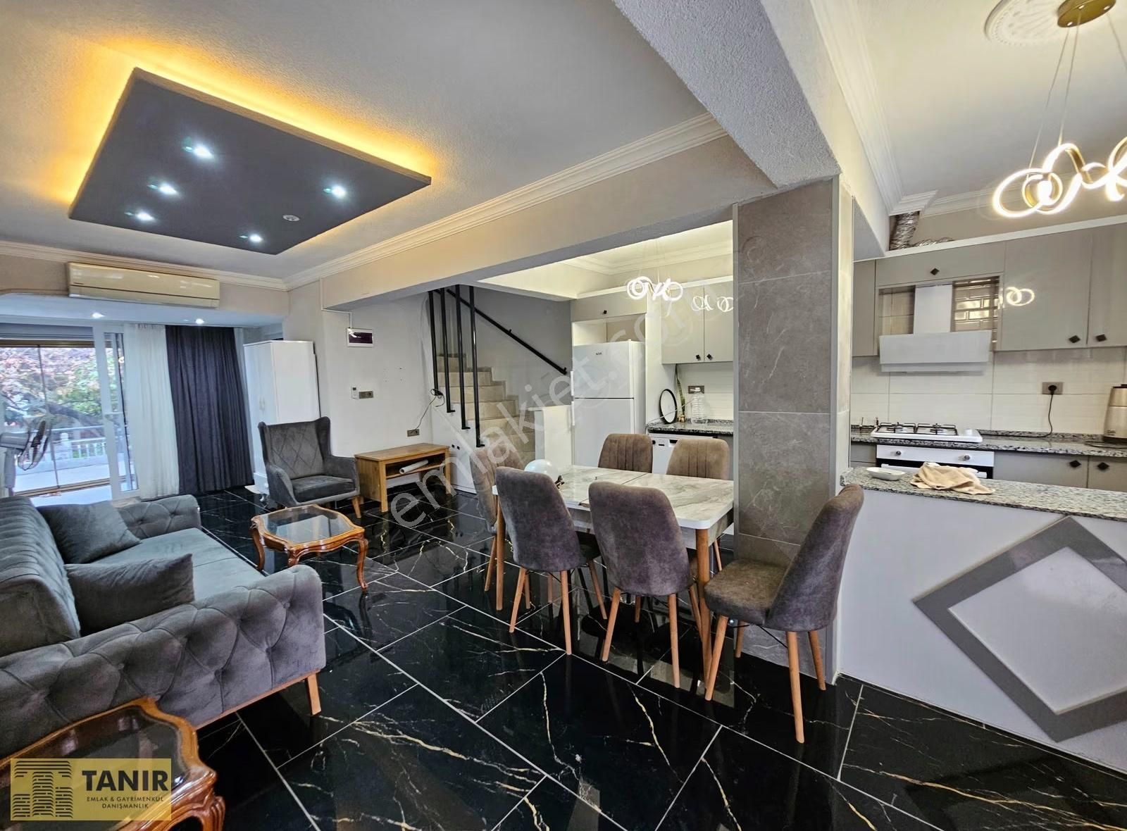 Kuşadası Kadınlar Denizi'nde Denize Yürüme Mesafesinde 3+1 Villa - Görsel 21