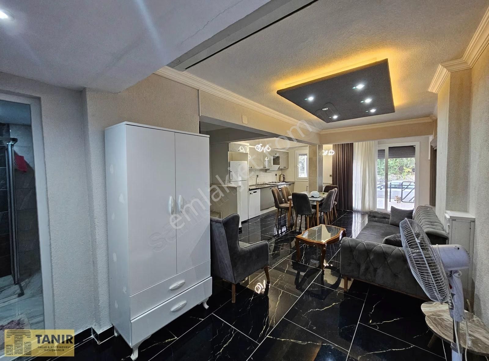 Kuşadası Kadınlar Denizi'nde Denize Yürüme Mesafesinde 3+1 Villa - Görsel 19