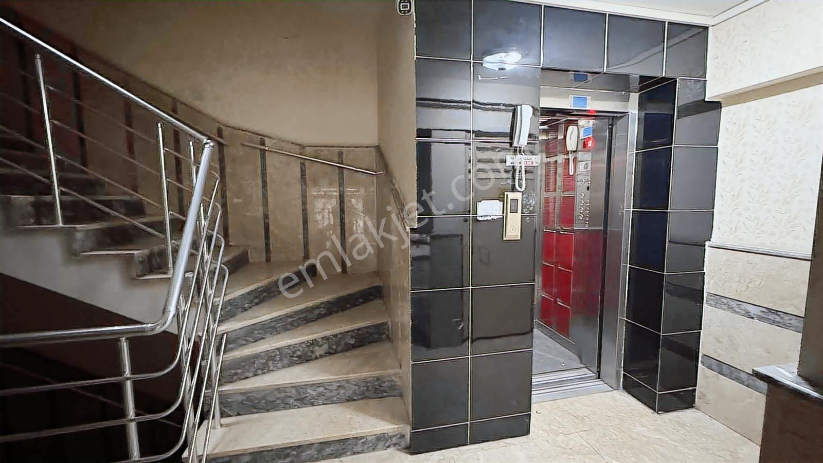 Cadde Üzerinde 3+1 Katta Full Yapılı Satılık Daire - Görsel 20