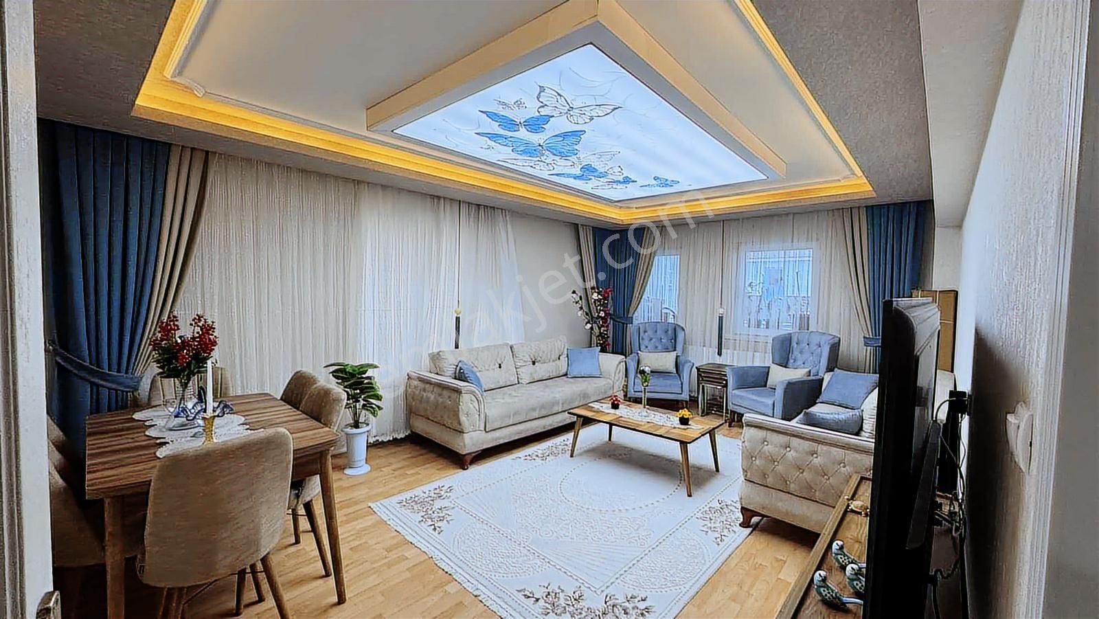 Cadde Üzerinde 3+1 Katta Full Yapılı Satılık Daire