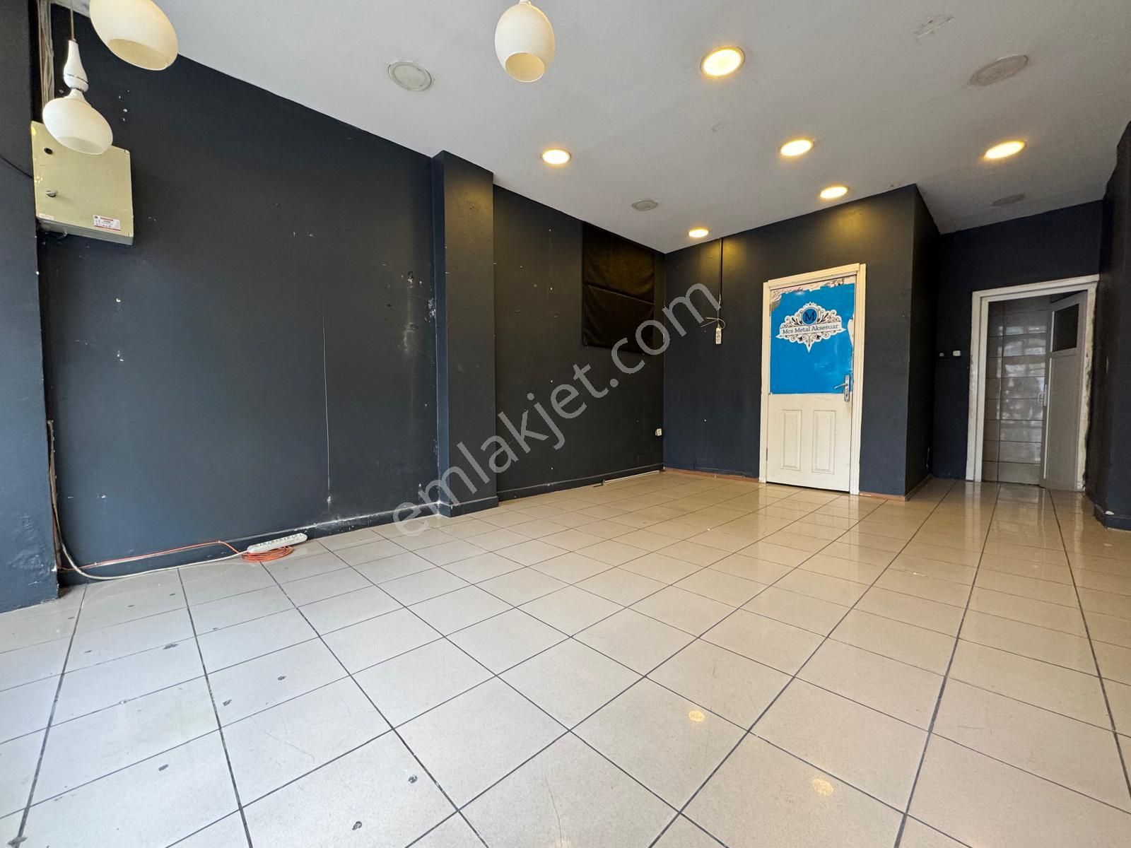 Next House'dan Güngören Merkez'de Kiralık Dükkan - Görsel 4