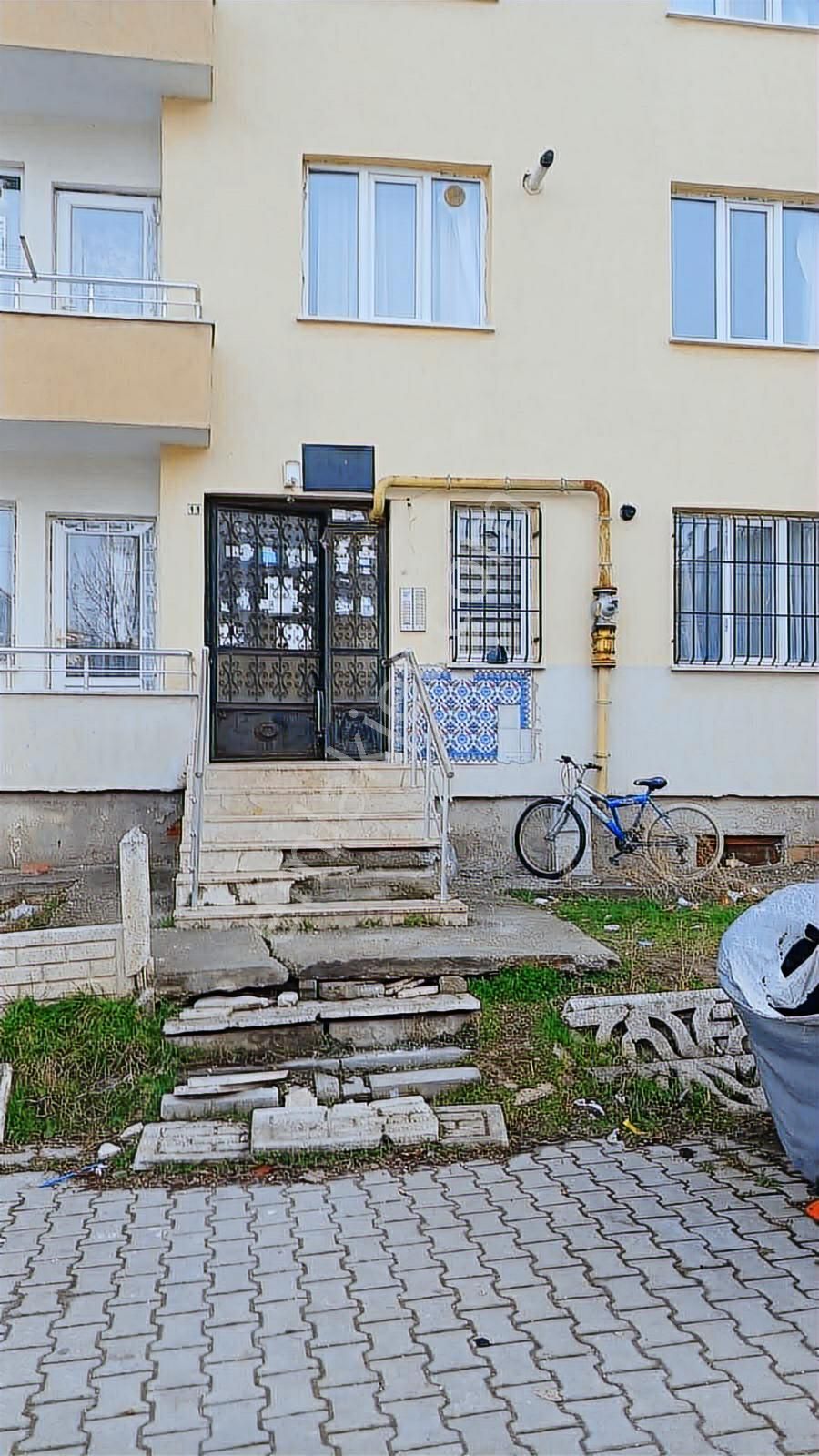 Kolçan Emlak'tan Sporkent Cadde Üzeri Balkonlu Eşyalı 1+1 Daire - Görsel 6