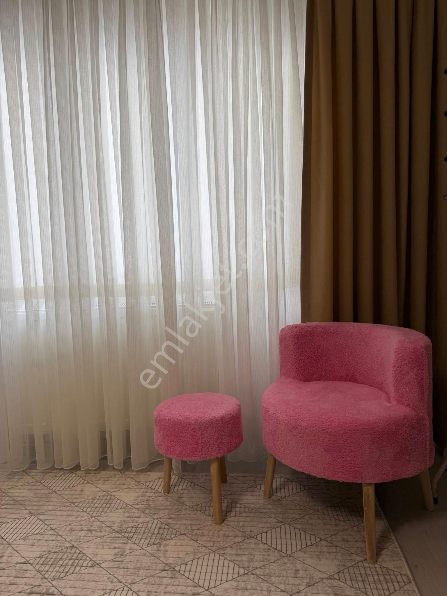 Aile Apartmanında Asansörlü Eşyalı Doğalgazlı 1+1 Daire - Görsel 24