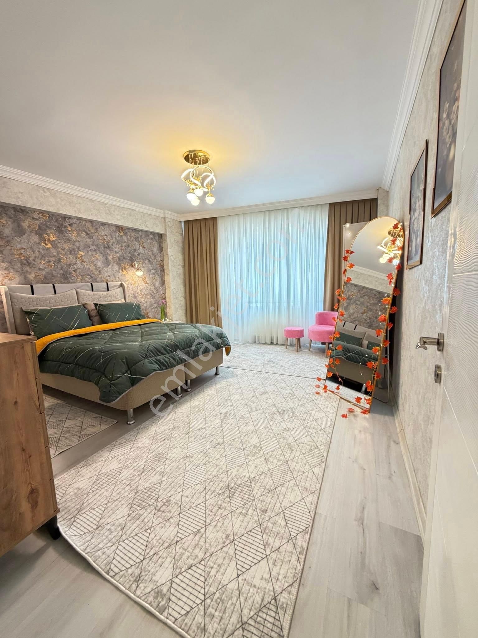 Aile Apartmanında Asansörlü Eşyalı Doğalgazlı 1+1 Daire - Görsel 5