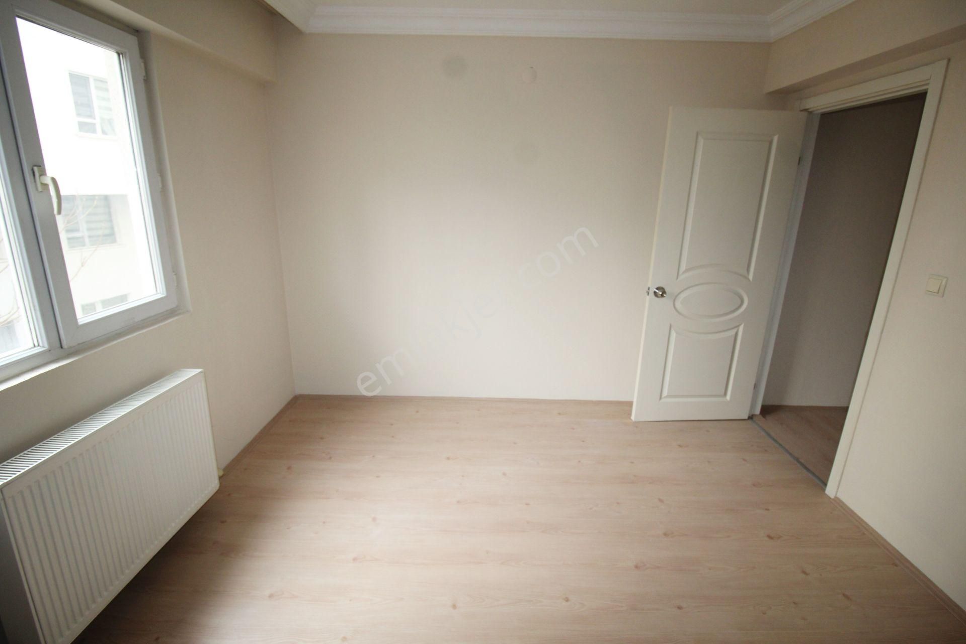 Krc'den Merkezi Lokasyonda Okula Belediyeye Yakın 2+1 Kiralık Daire - Görsel 5