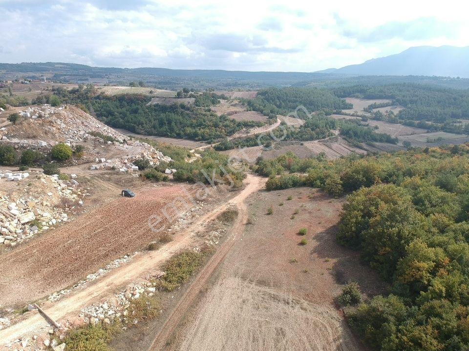 Bilecik Gölpazarı Büyüksusuz 2228 M2 Yola Cephe Köy Manzaralı - Görsel 14