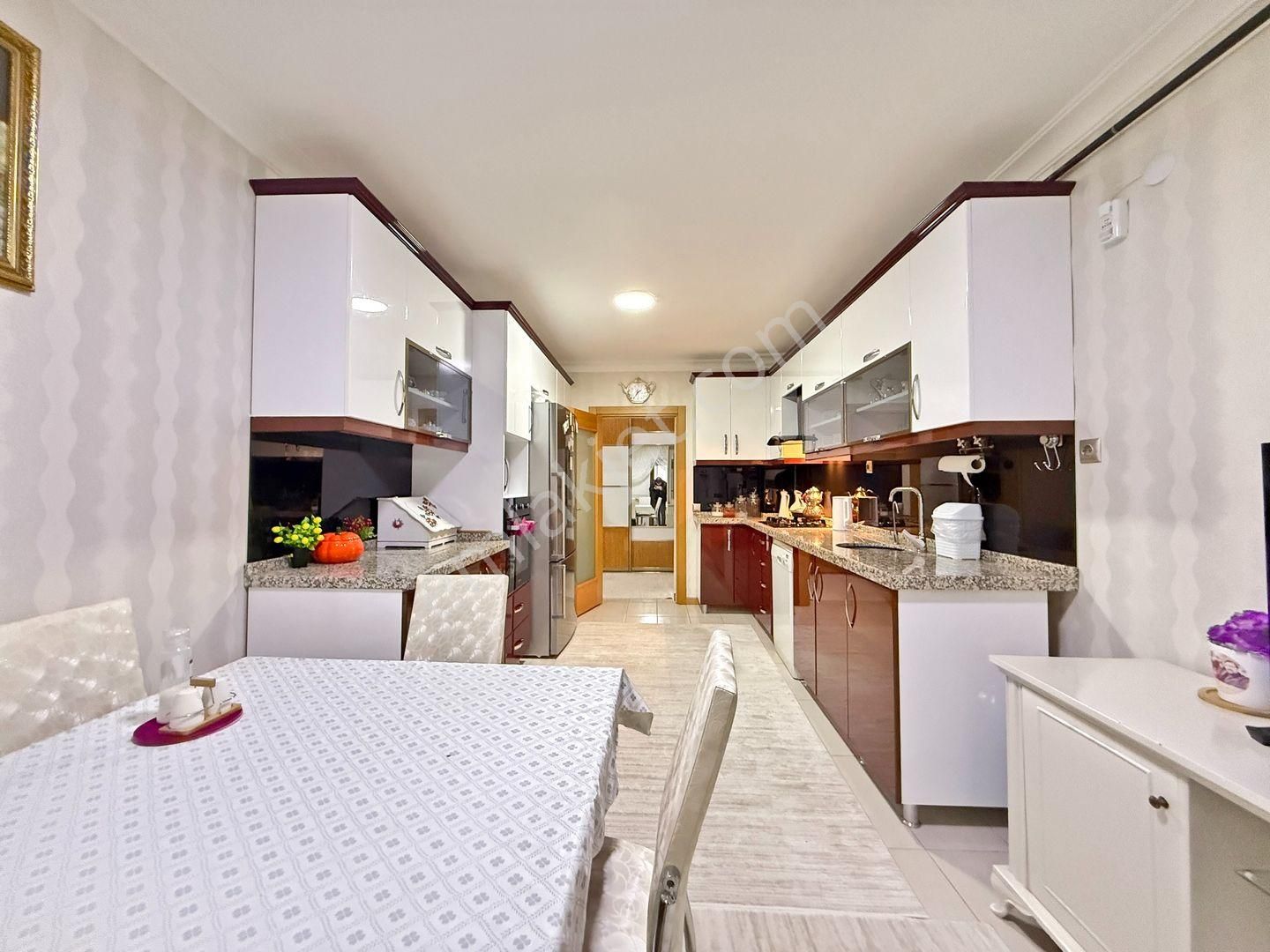 Kalecik Emlak'tan Lüx Sitede 4+1 165m² Çift Banyo Full Yapılı Lüx Daire - Görsel 7